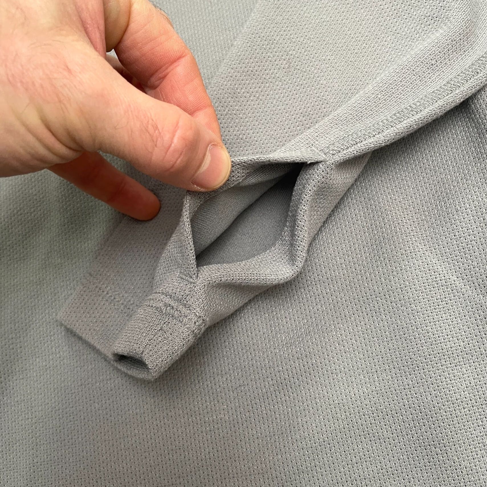 Vintage Columbia Omni Dry T-Shirt Mens Small Gray Crew Neck Long Sleeve Raglan Sleeve Logo Basic Sports Activewear Shirt Mens Regular Size S Gray Size US S / EU 44-46 / 1 - 7 Thumbnail