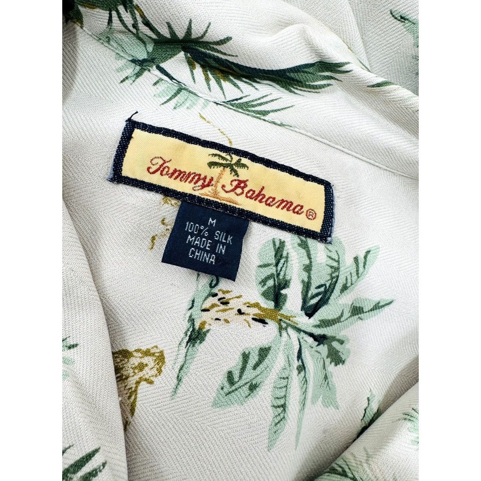Tommy Bahama TOMMY BAHAMA - Silk MONKEYS / PALMS ALL OVER Loop Collar M Hawaiian Shirt Shirt Mens Beige / Green 90s Hawaiian Size US M / EU 48-50 / 2 - 5 Thumbnail