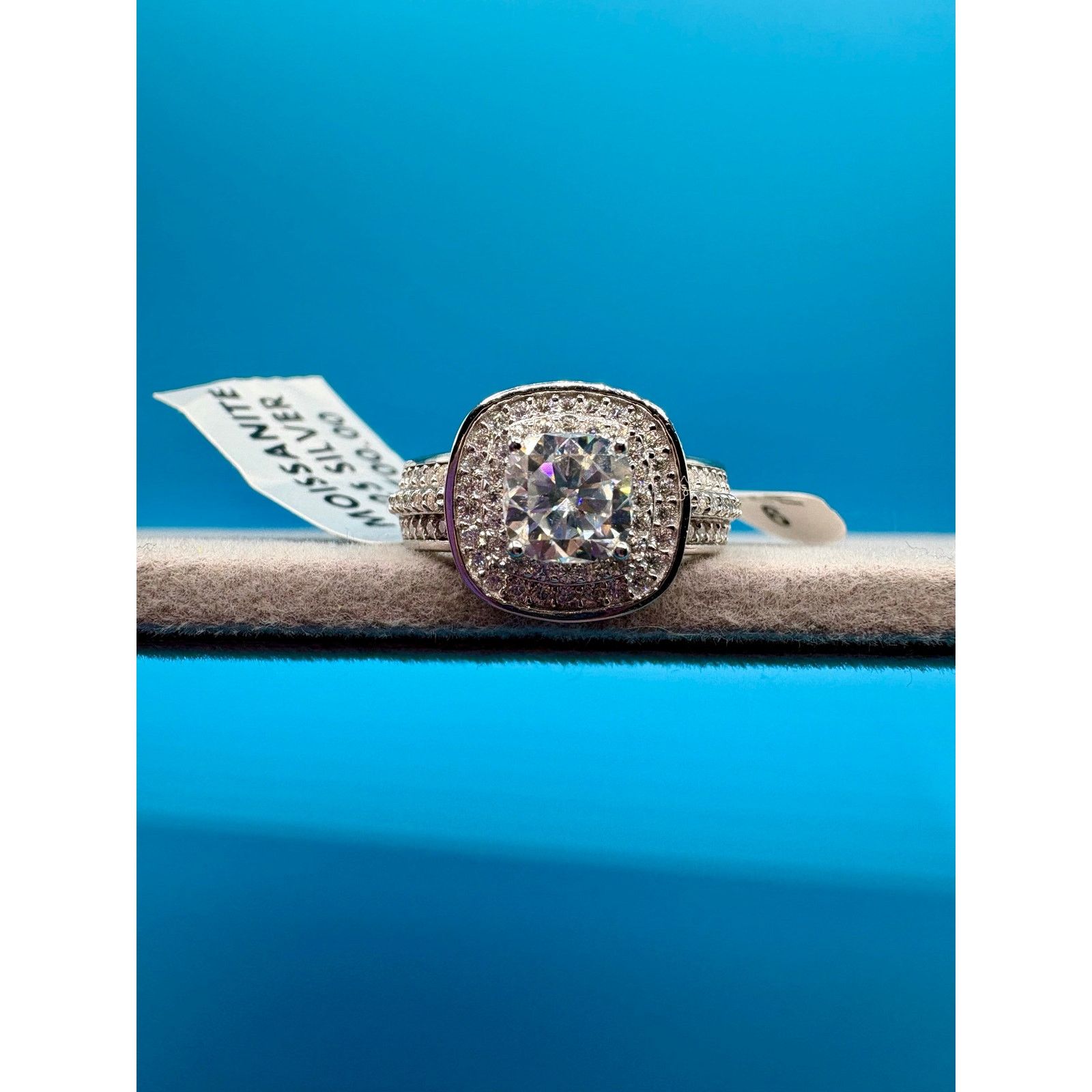 Jewelry NWT Sz.6 - Womens 1.75ct Moissanite Ring, Stamped 925 Silver Size ONE SIZE - 7 Thumbnail