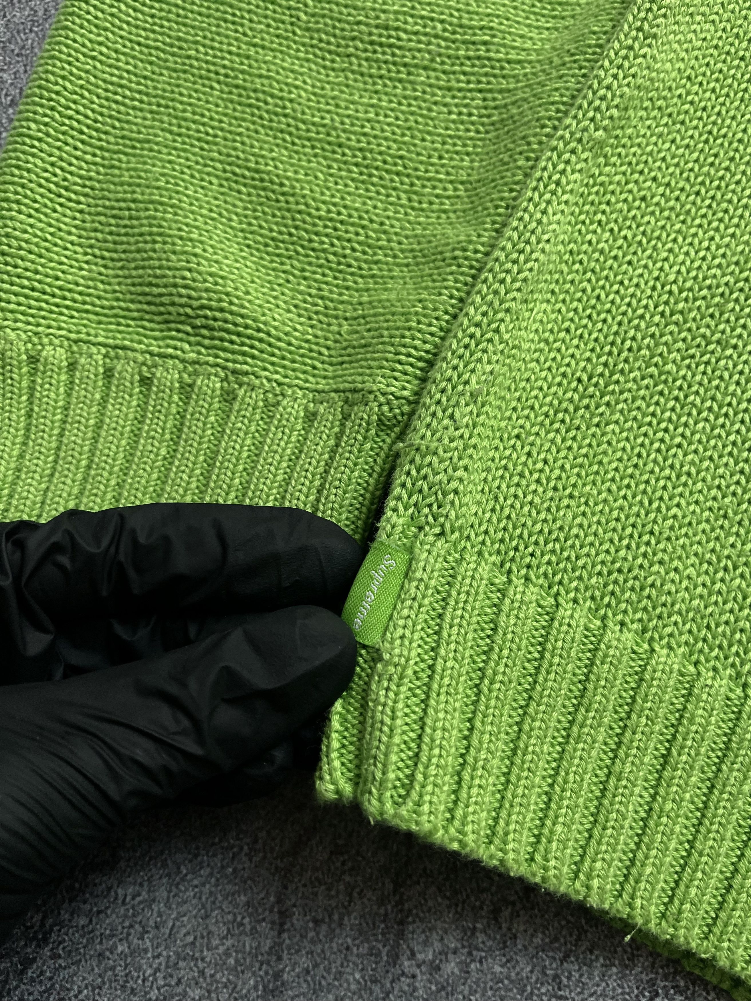 Supreme Supreme Back Logo Neon Green Crewneck Sweater Pullover L Size US L / EU 52-54 / 3 - 6 Thumbnail