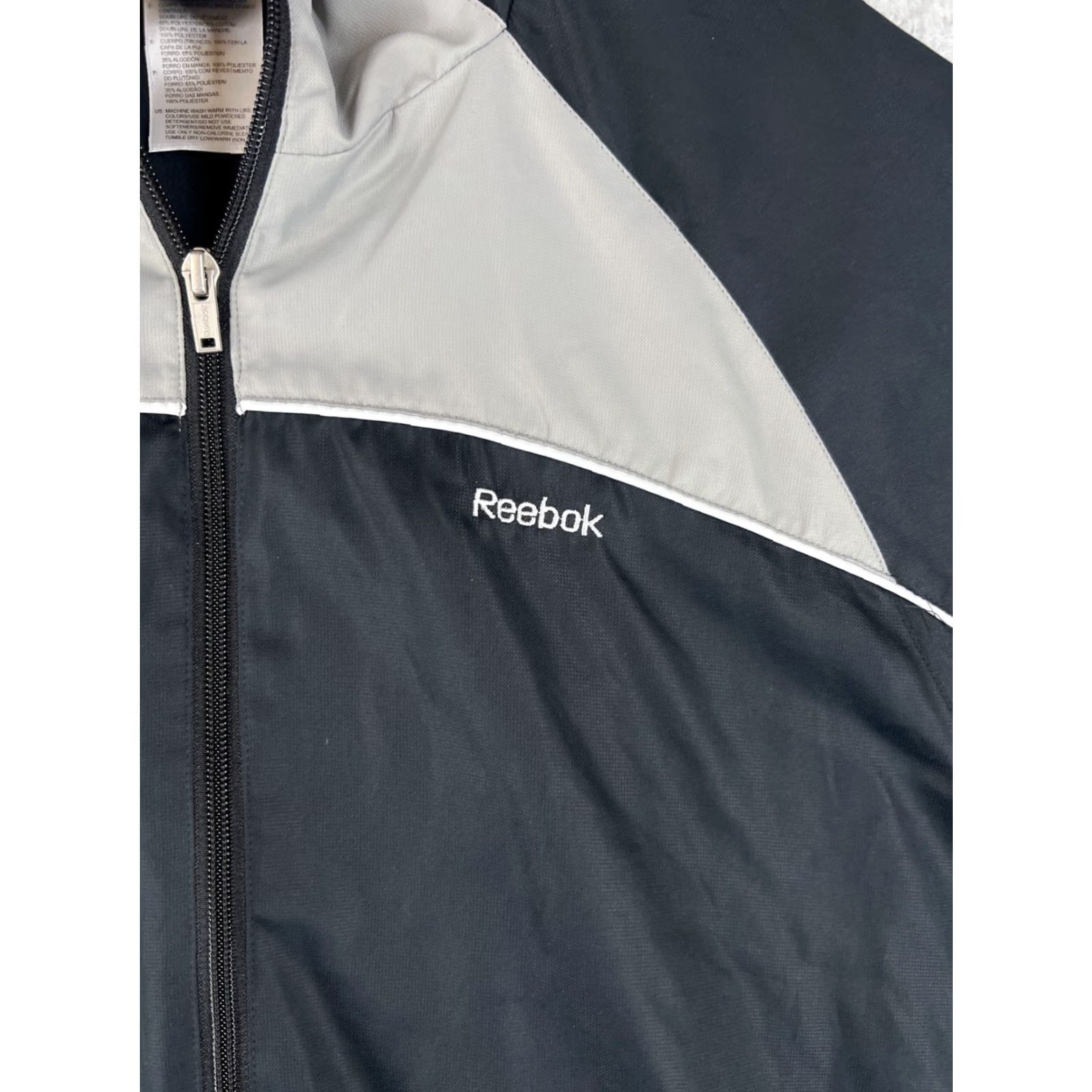 Reebok VINTAGE REEBOK Jacket Shirt Mens L Gray Black Windbreaker Full Zip Pockets Poly Shell Athletic Size US L / EU 52-54 / 3 - 6 Thumbnail