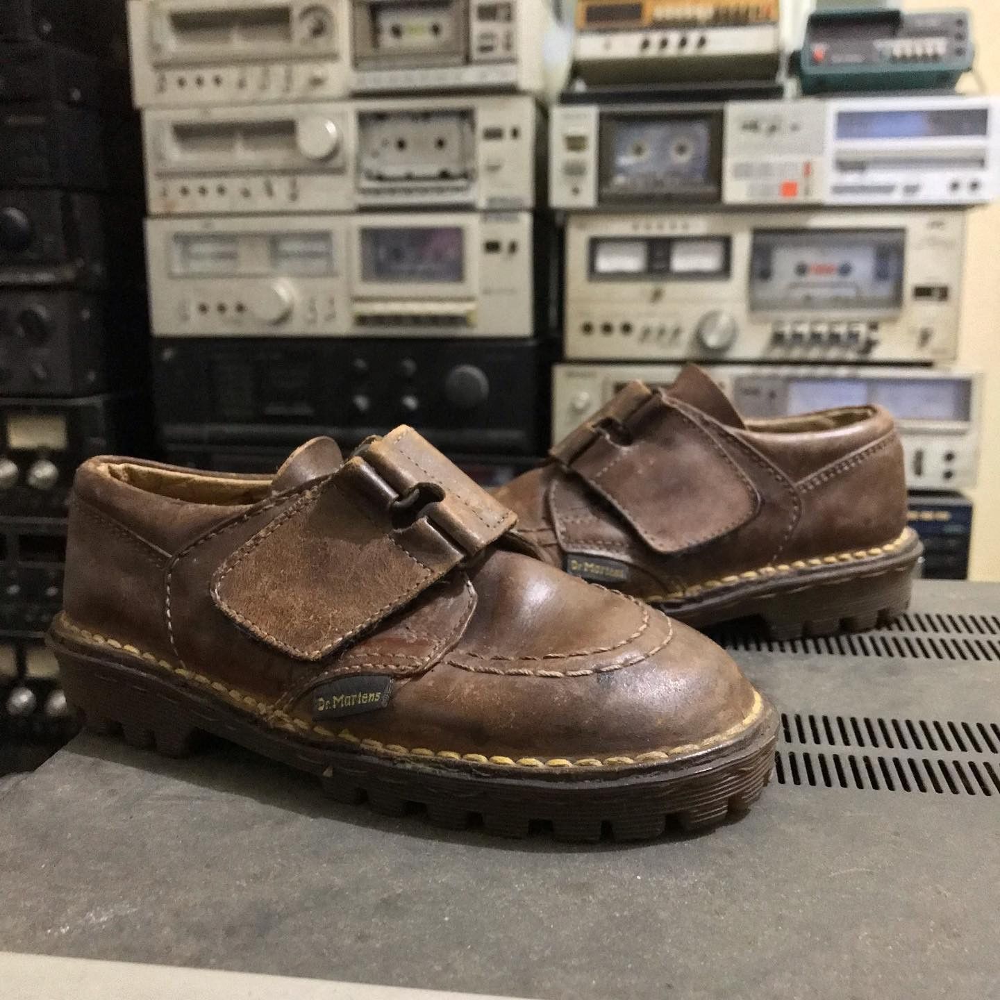 Dr. Martens Dr Martens Kids Brown Strap Vintage Classic Serie Size US 5 / EU 37 - 3 Thumbnail