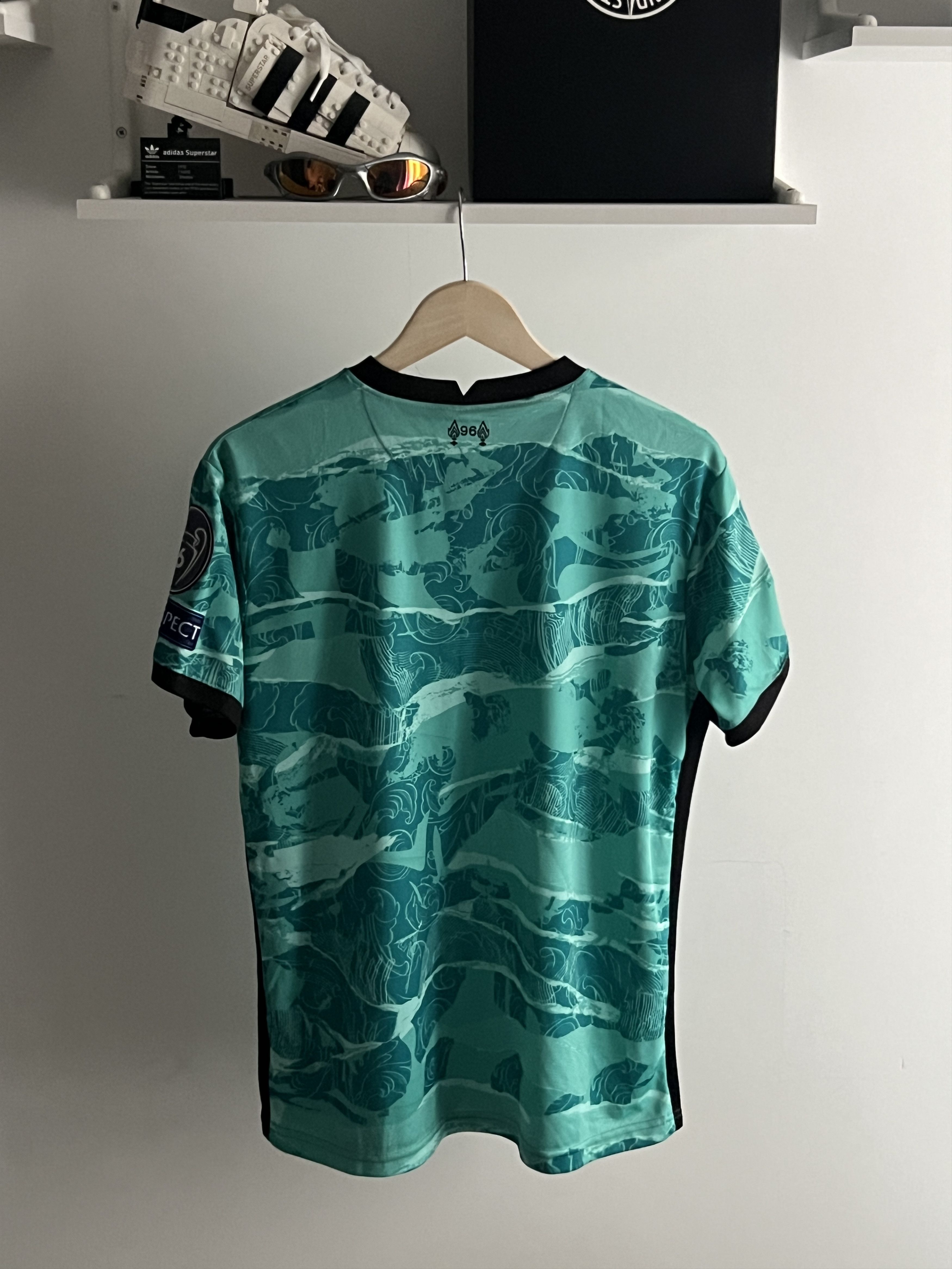 Nike Soccer Jersey Nike FC Liverpool 2020/21 Away Knit Champions Size US M / EU 48-50 / 2 - 11 Thumbnail