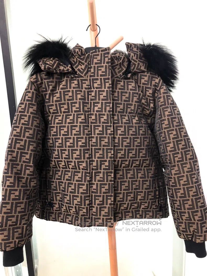 Fendi Fendi All-Print Down Jacket Size S / US 4 / IT 40 - 1 Thumbnail