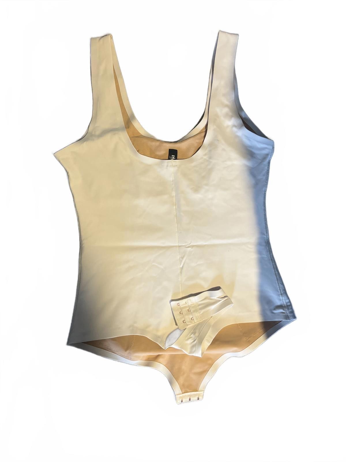 Designer Pinsy Scoop Tank Hourglass Shapewear Thong Bodysuit Size ONE SIZE - 8 Thumbnail