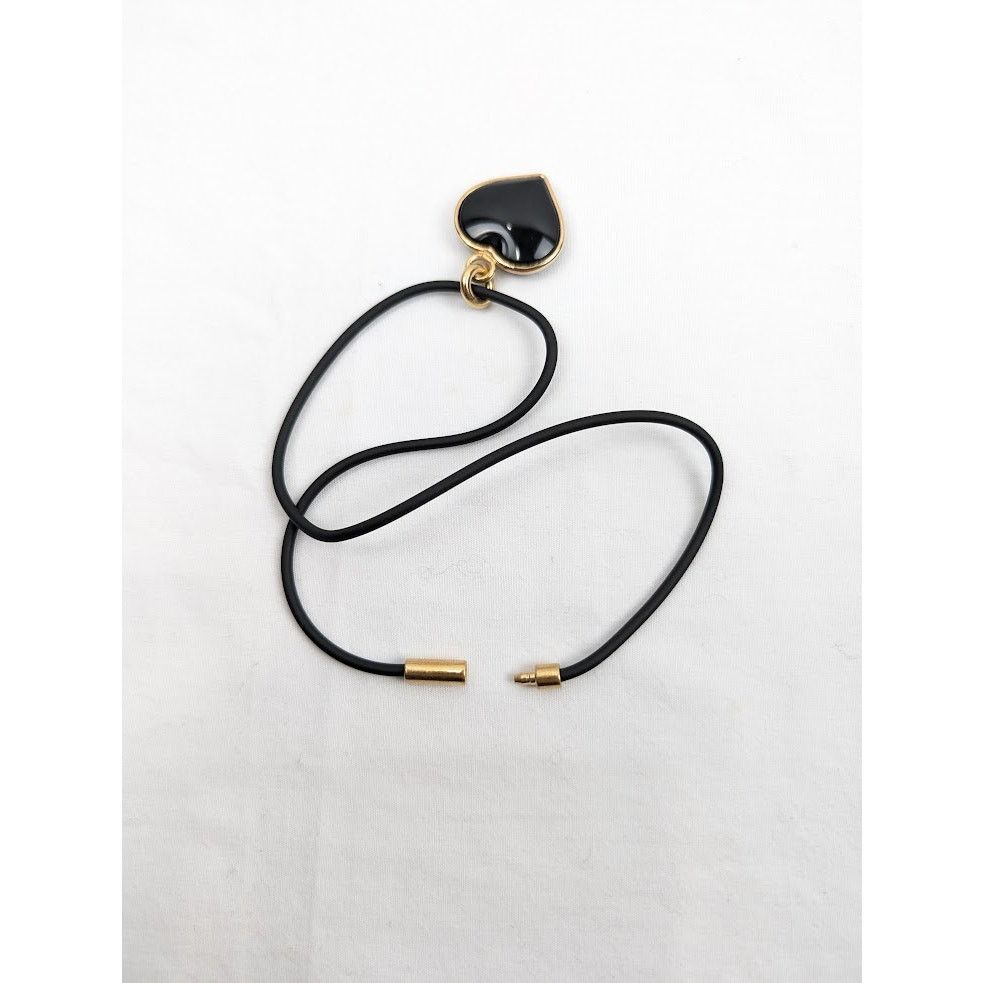 Balenciaga o1rshd1 Size: OS / BB Icon Heart Necklace in Black Size ONE SIZE - 8 Thumbnail