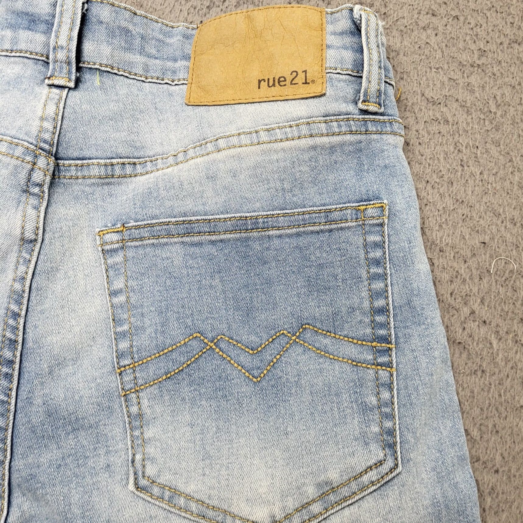 Vintage Rue 21 Jeans Men's 28x30 Blue Distressed Skinny Ultra Flex Denim 5-Pocket Slim Regular Whiskered Grunge 90s Mens Size US 28 / EU 44 - 5 Thumbnail