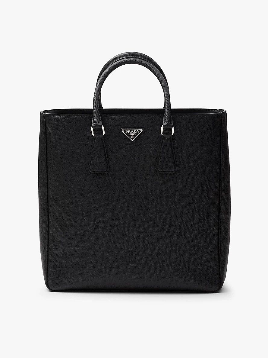 o1bcso1str1025 Size: OS / Saffiano Cuir Bag in Black
