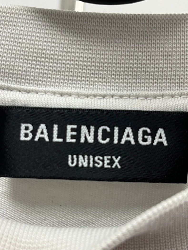 Balenciaga Balenciaga Batman Embroidered Black and Red Short Sleeve T Size US S / EU 44-46 / 1 - 4 Thumbnail