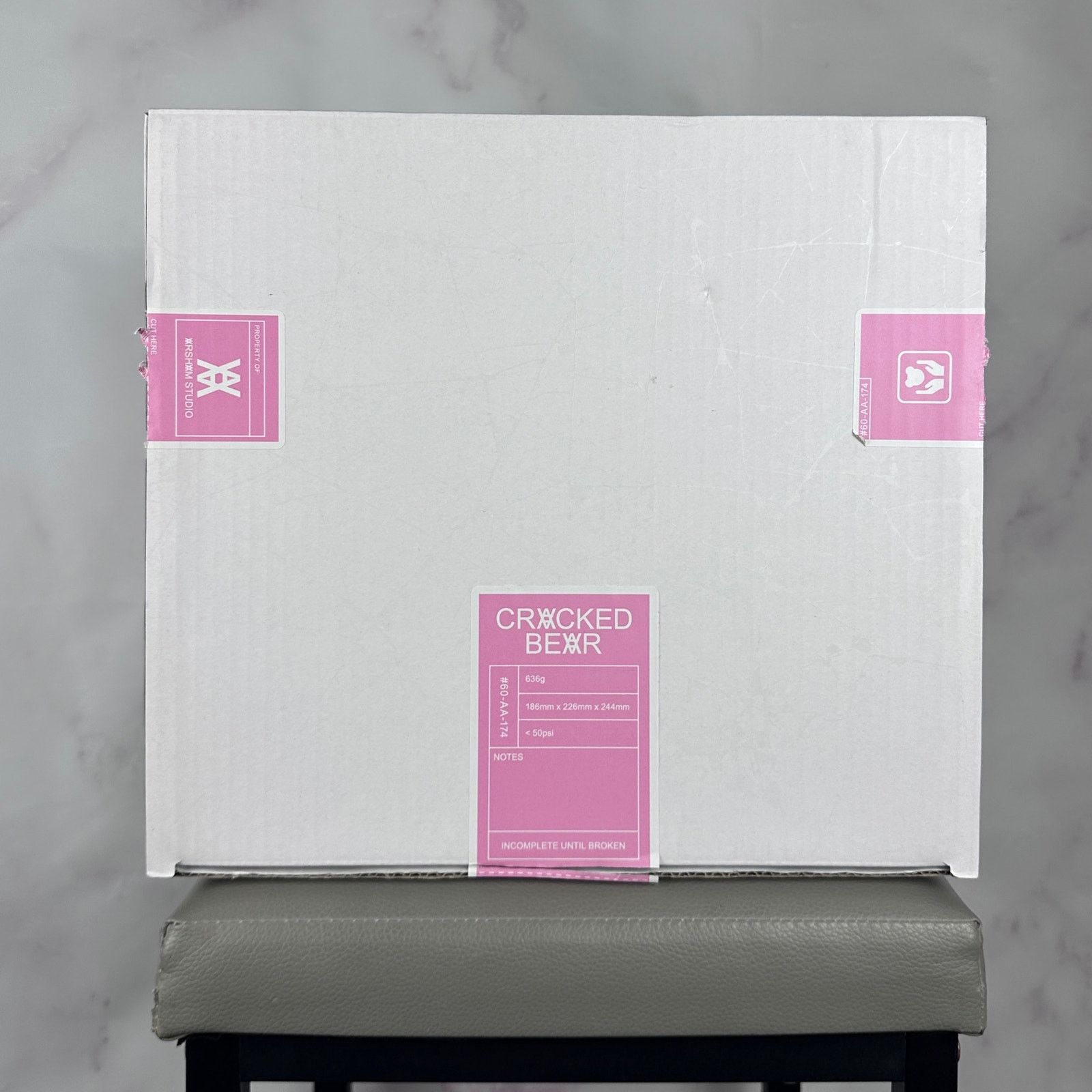 Daniel Arsham Pink Cracked Bear Figure Size ONE SIZE - 13 Thumbnail