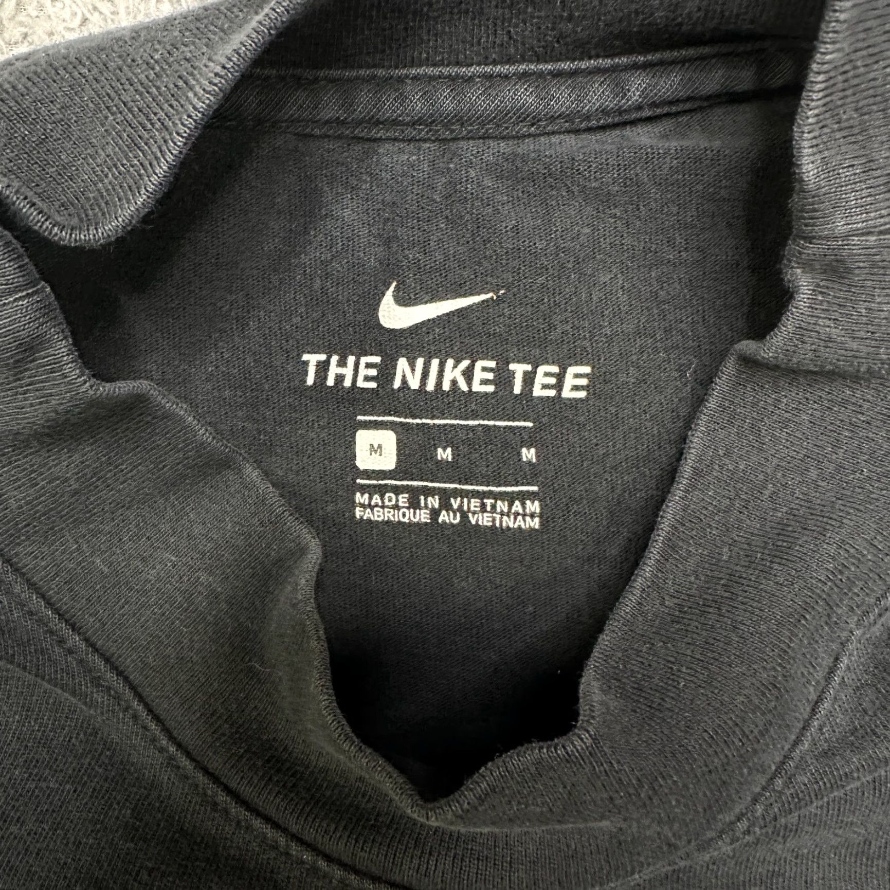 Nike Nike Shirt Mens M Black Mock Neck Swoosh Long Sleeve Base Layer Size US M / EU 48-50 / 2 - 5 Thumbnail