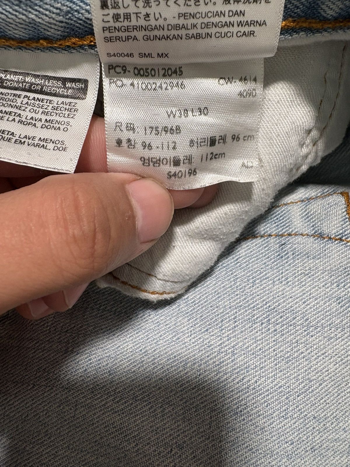Levi's Vintage Clothing Vintage Levi's 501 Original Button Fly Light WashJeans 38x30 Size US 38 / EU 54 - 11 Thumbnail