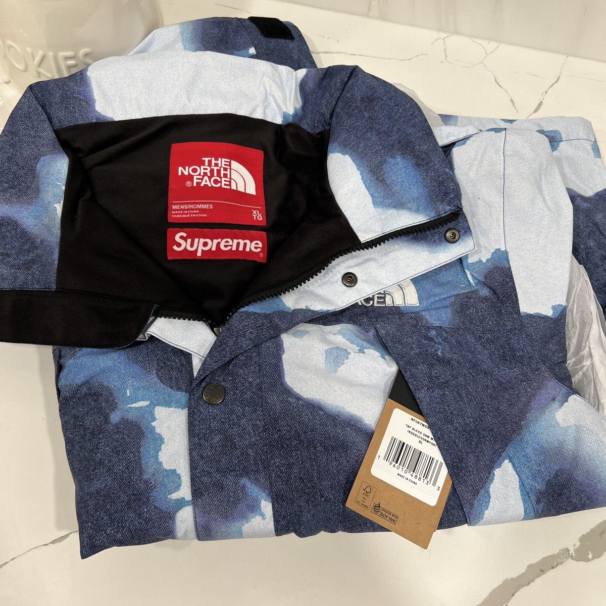image of Supreme The North Face Bleached Denim Mountain Jacket XL in Blue, Men's