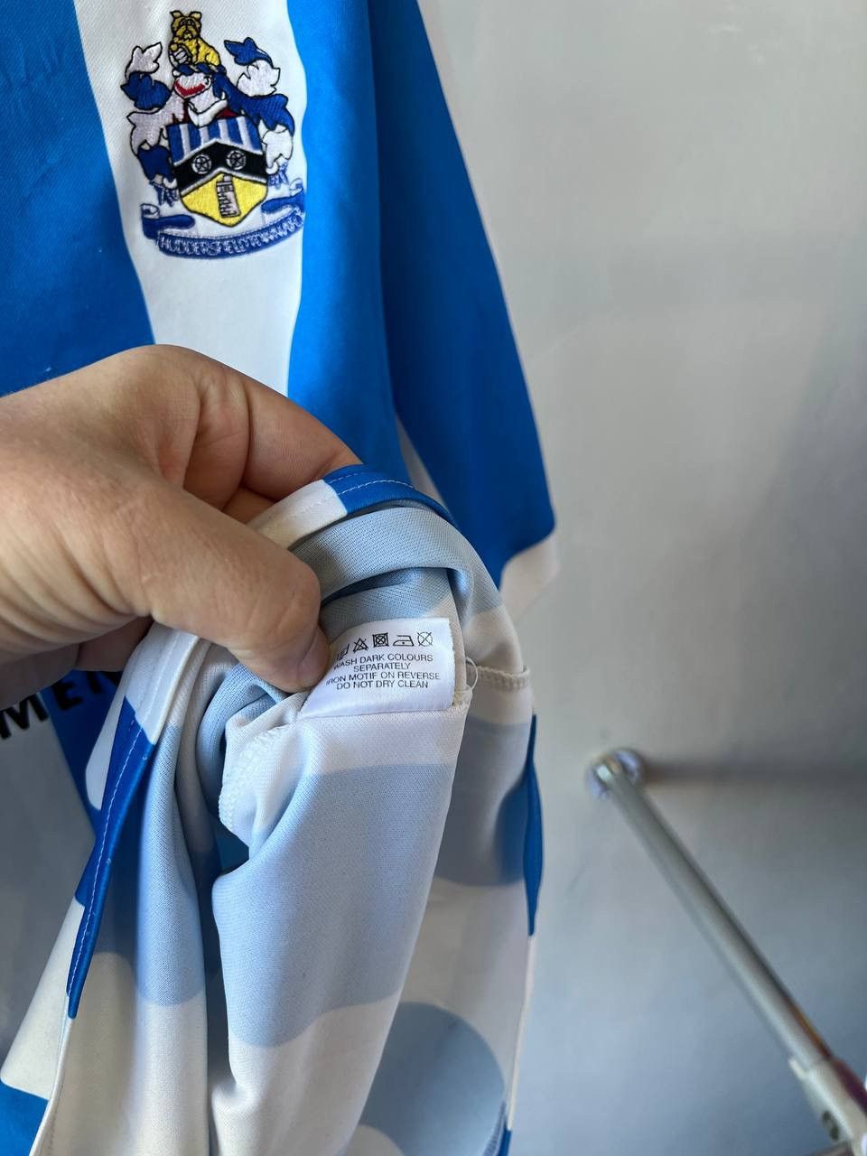 Vintage 2003/05 HUDDERSFIELD TOWN FC HOME SOCCER FOOTBALL JERSEY Size US L / EU 52-54 / 3 - 17 Thumbnail
