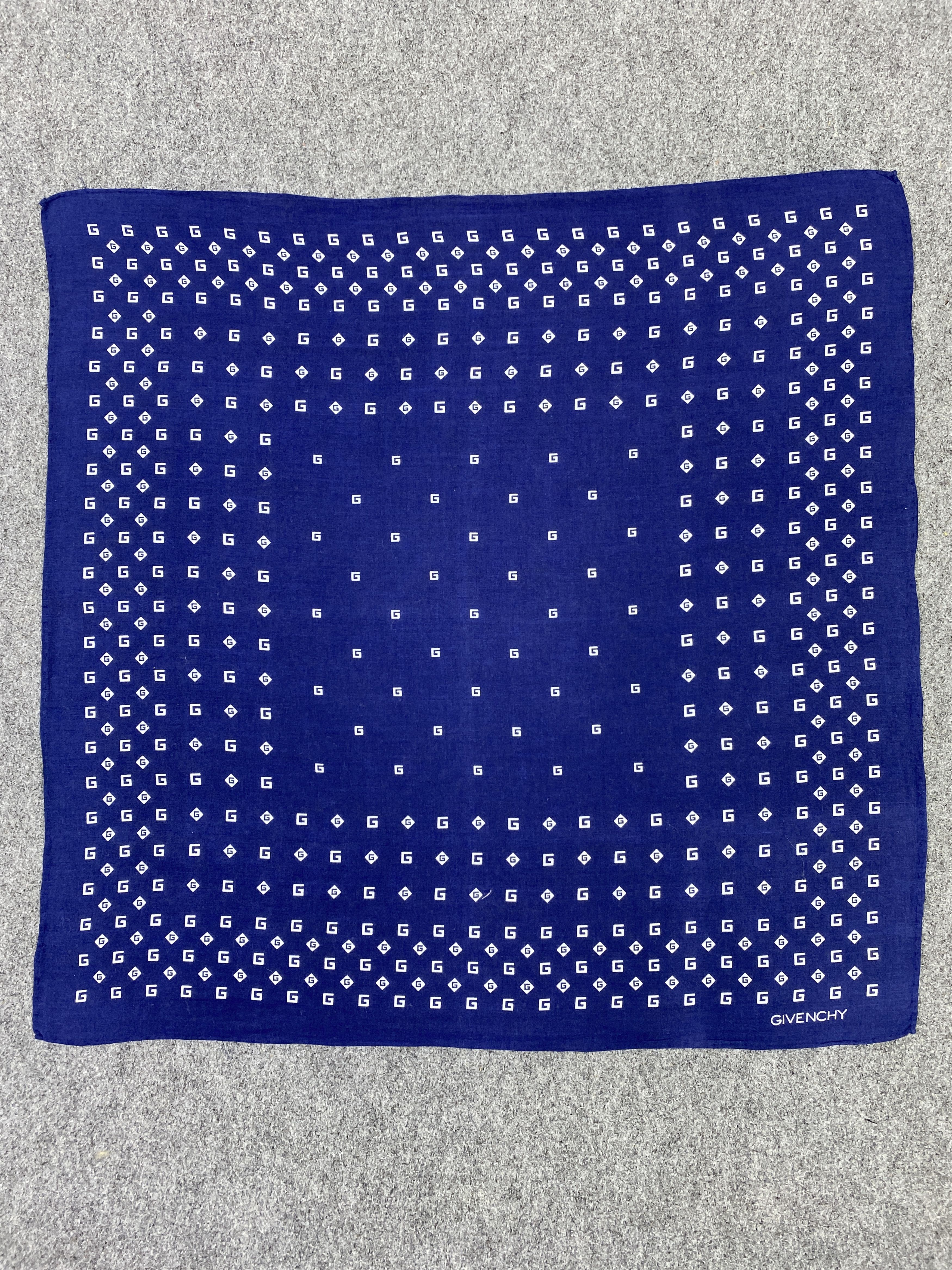 Givenchy Vintage Givenchy Handkerchief / Neckerchief KT0066 Size ONE SIZE - 4 Thumbnail