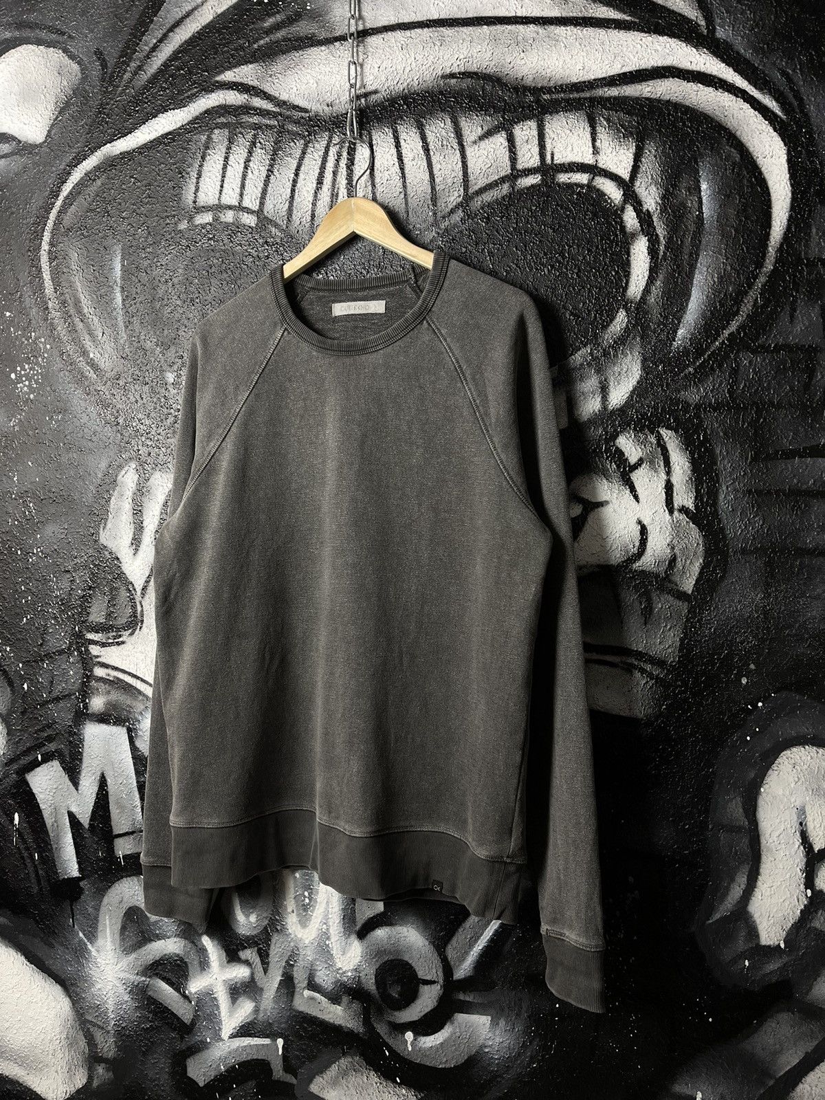 Outerknown Outerknown Washed Grey Sweatshirt Men’s Size M Size US M / EU 48-50 / 2 - 1 Thumbnail