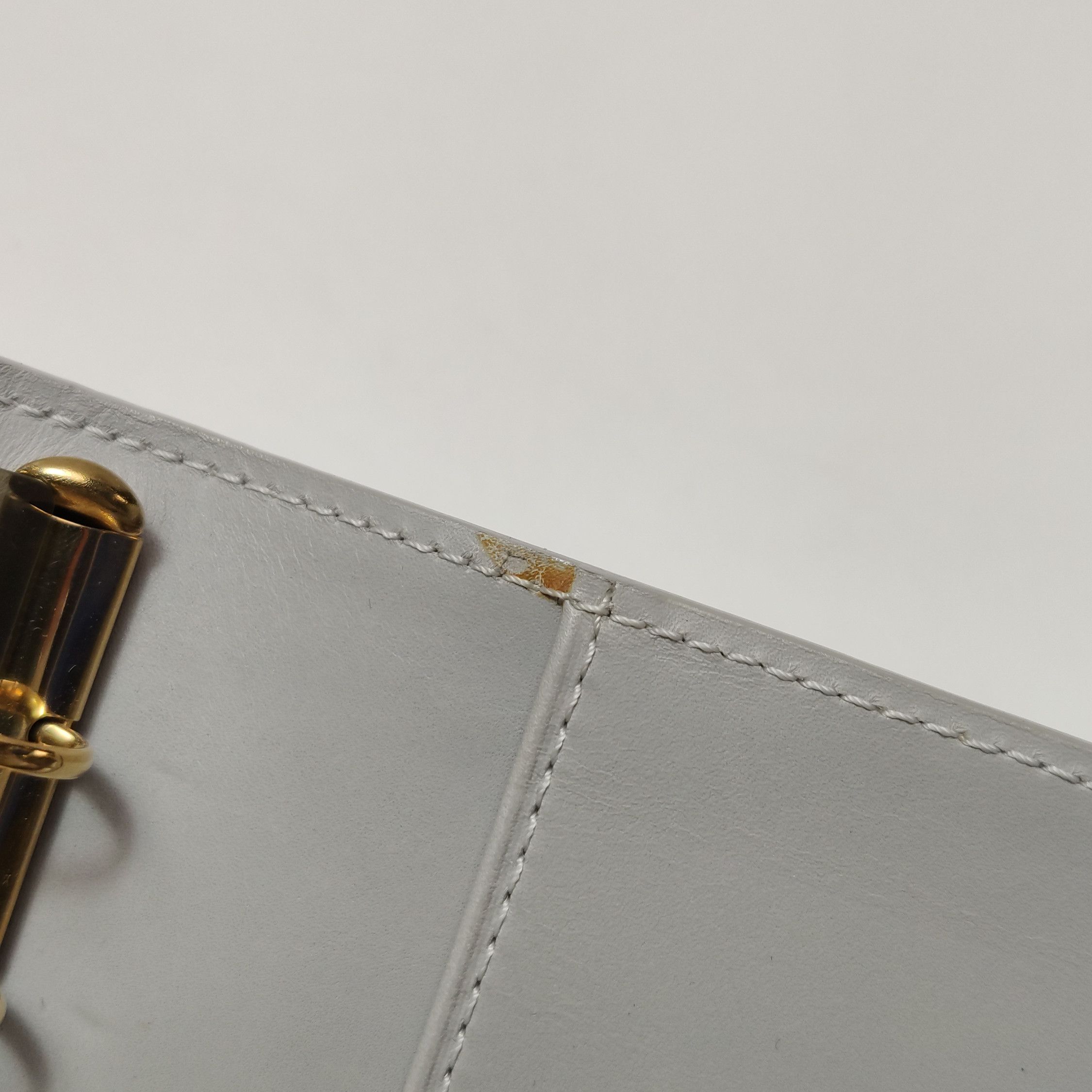 Louis Vuitton Louis Vuitton (LV) patent leather embossed monogram noteboo Size ONE SIZE - 5 Thumbnail