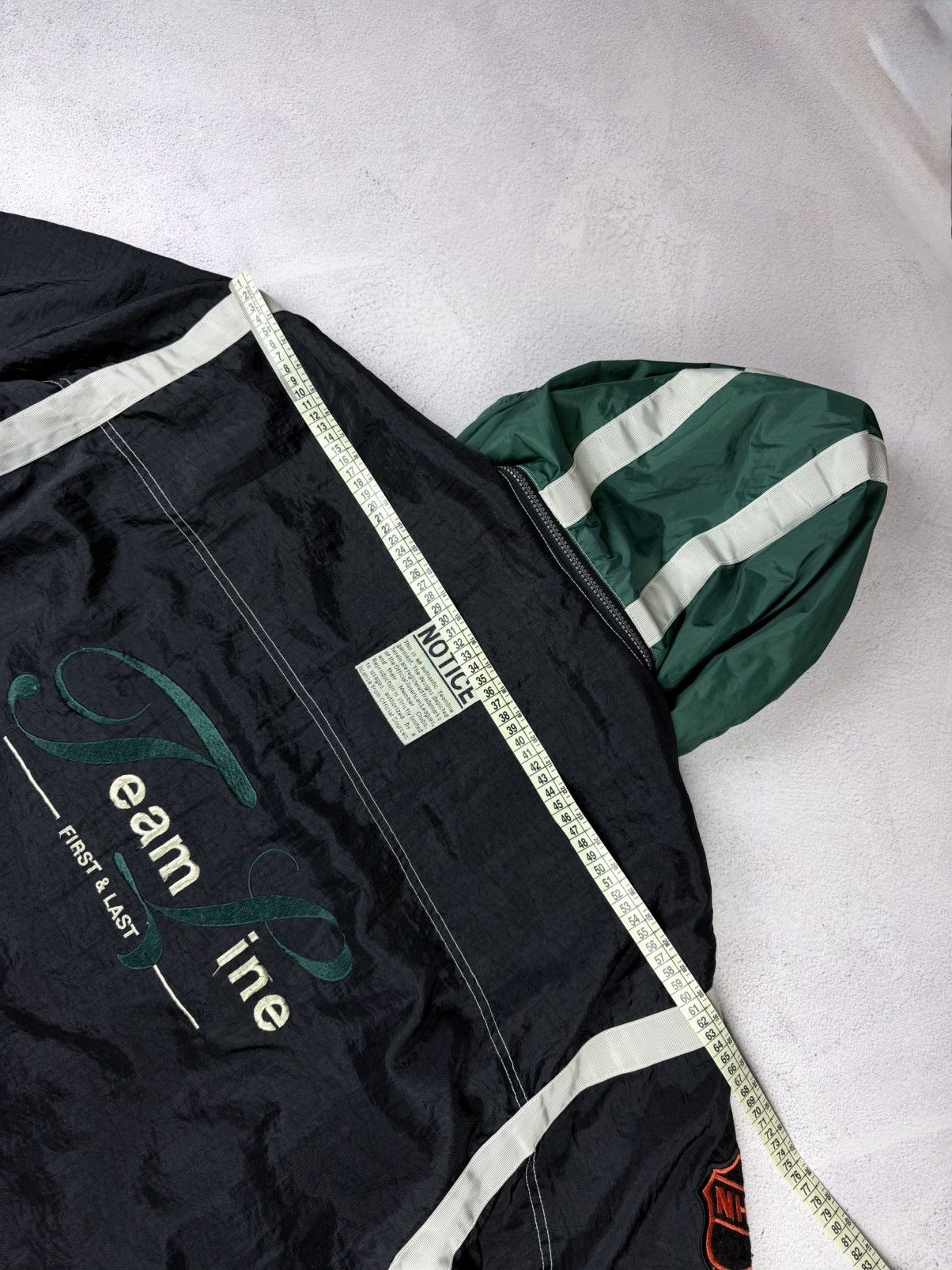 Vintage Vintage 90 x Campri Los Angeles Kings Jacket Hooded Men’s Size US M / EU 48-50 / 2 - 21 Thumbnail