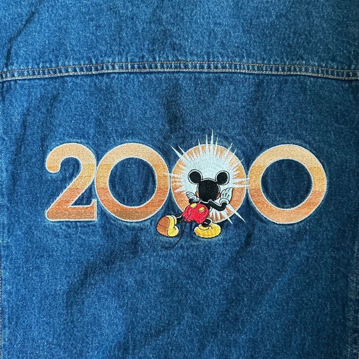 Disney 2000 vintage disney jean jacket Size US XL / EU 56 / 4 - 3 Thumbnail