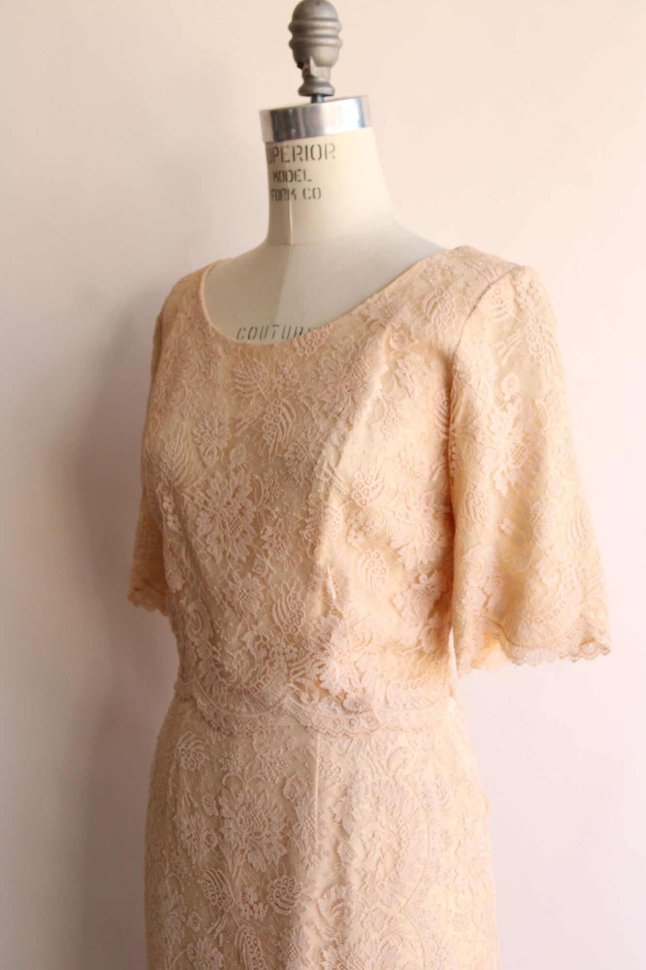 Vintage Vintage 1960s Dress, Pink Illusion Lace Fluttery Open Back Size M / US 6-8 / IT 42-44 - 8 Thumbnail