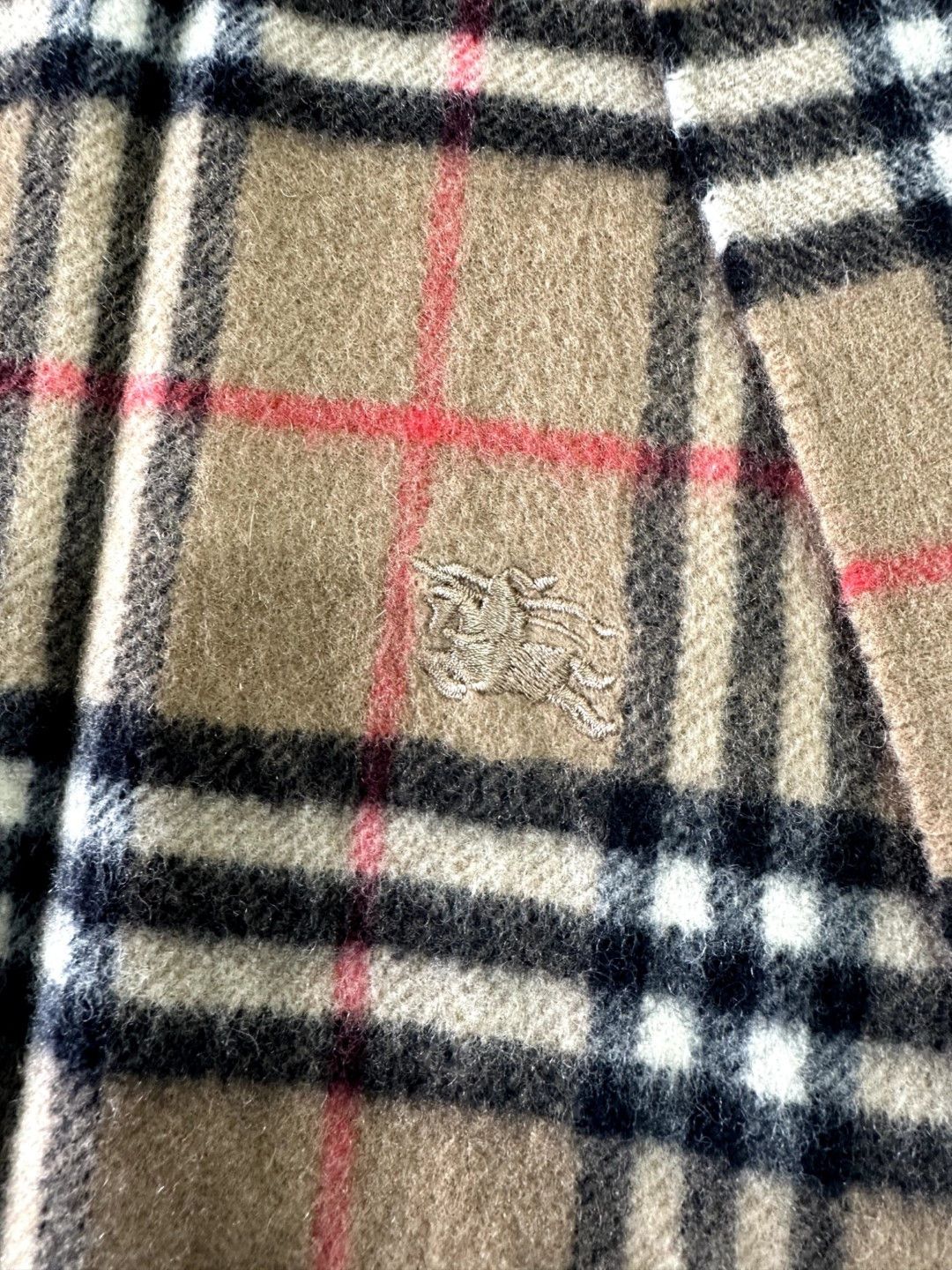 Burberry Burberrys Classic Check Beige 100% Cashmere Unisex Scarf Size ONE SIZE - 5 Thumbnail