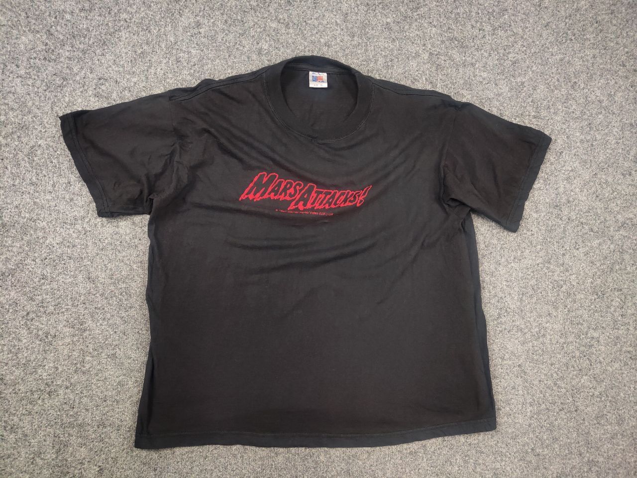 Vintage Vintage 1997 Mars Attacks Movie Home Video Promo T-shirt tee Size US XL / EU 56 / 4 - 6 Thumbnail
