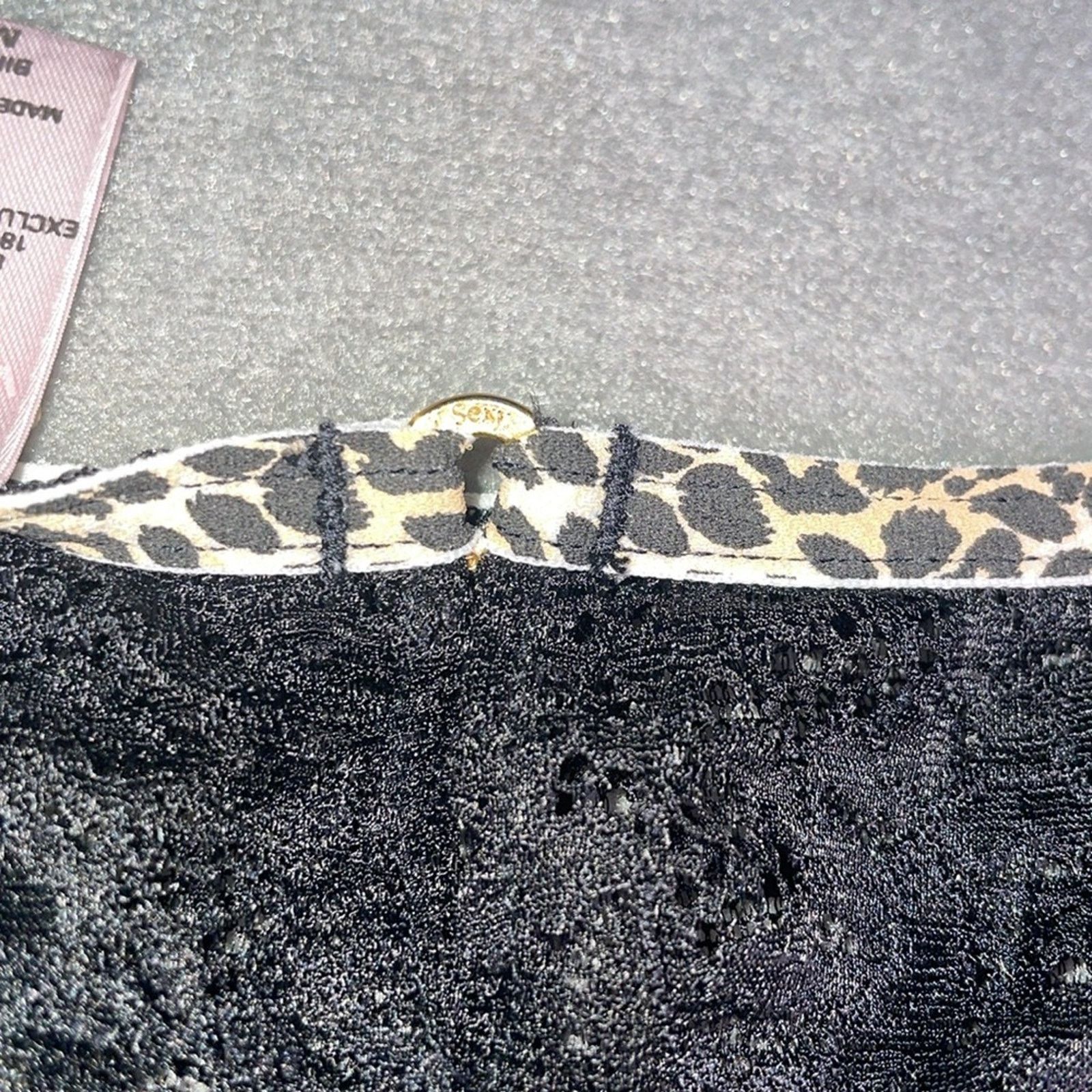 Victoria's Secret Victoria’s Secret Very Sexy Lace Panty Leopard Trim Panties Size ONE SIZE - 10 Thumbnail