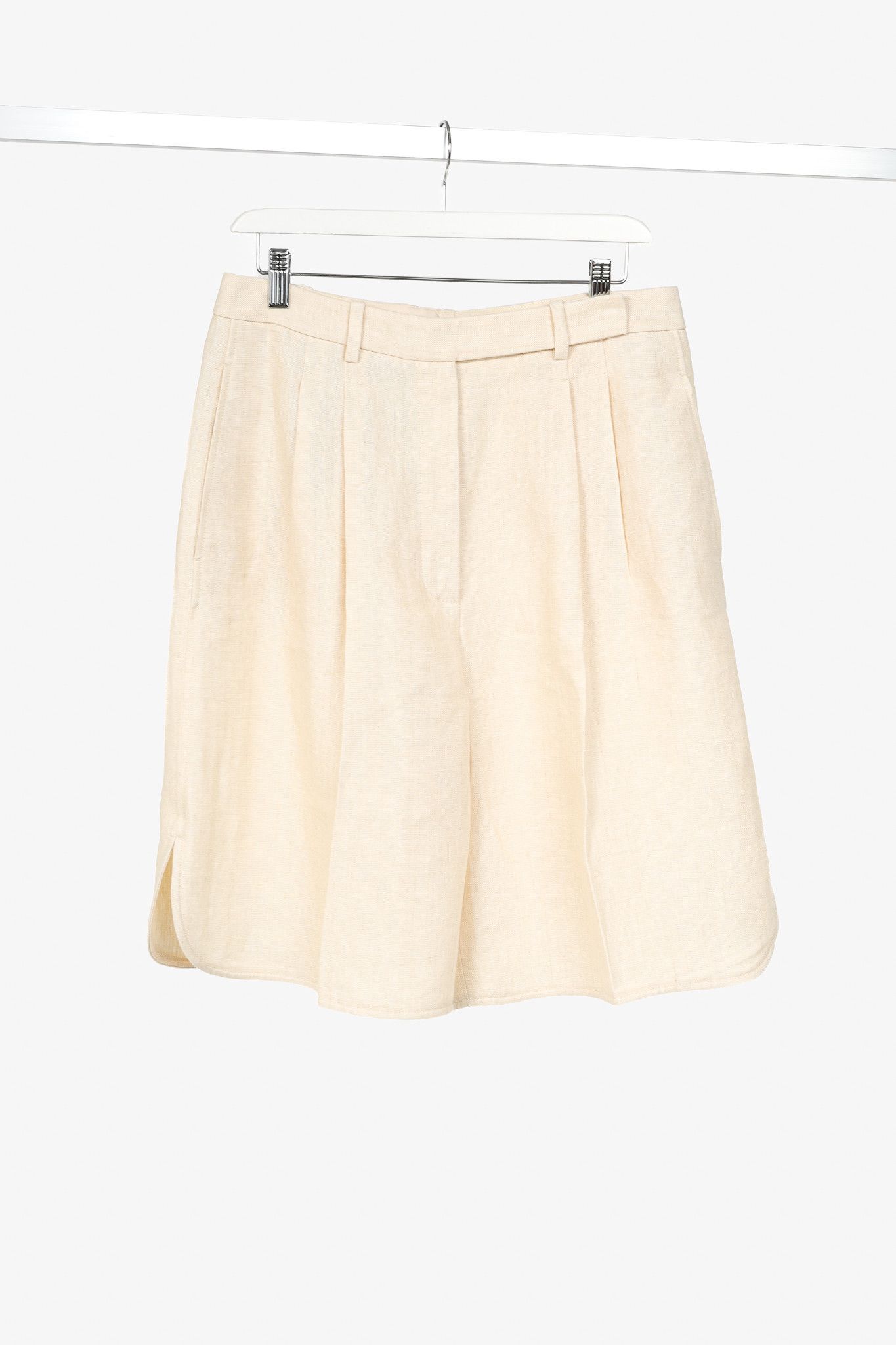 Loro Piana Loro Piana Rupert Natural Dyed Linen Bermuda Shorts Size 30" / US 8 / IT 44 - 1 Thumbnail