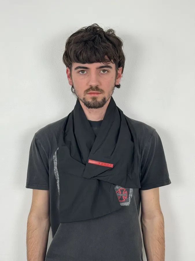 Prada AW1999 Prada Black Nylon Linea Rossa Minimalist Scarf Size ONE SIZE - 2 Thumbnail