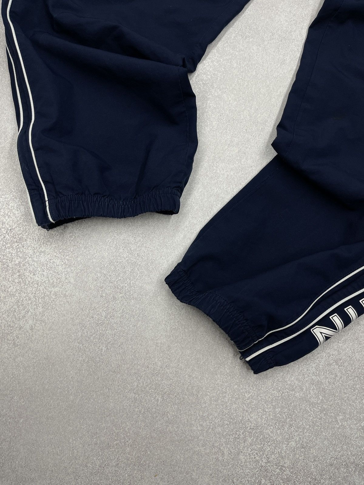 Nike Vintage Nike Nylon Sweatpants Navy Double Big Logo Drill Y2K Size US 34 / EU 50 - 6 Thumbnail