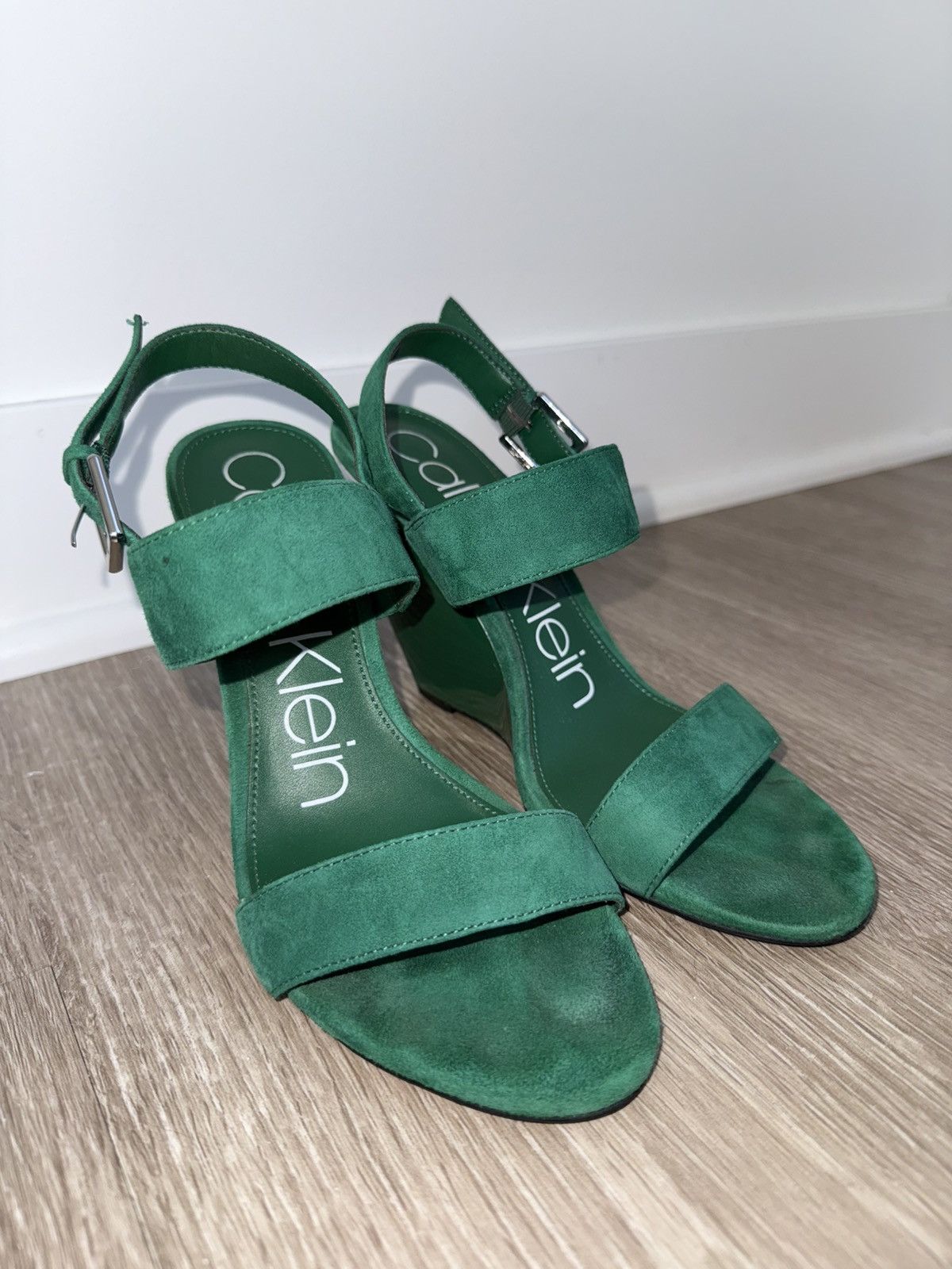 Calvin Klein Kelly Green Suede Wedge Sandals