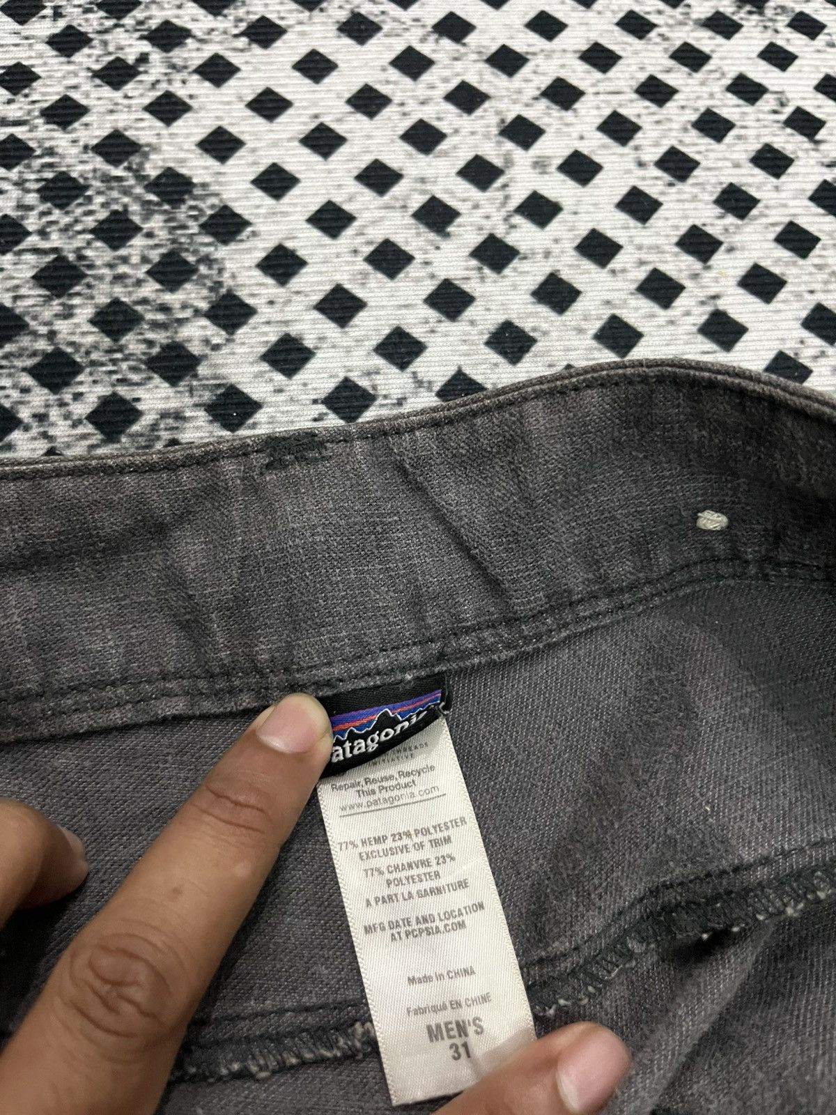 Patagonia 💥Patagonia Knee Pleated Outdoor Pants Size US 33 - 12 Thumbnail