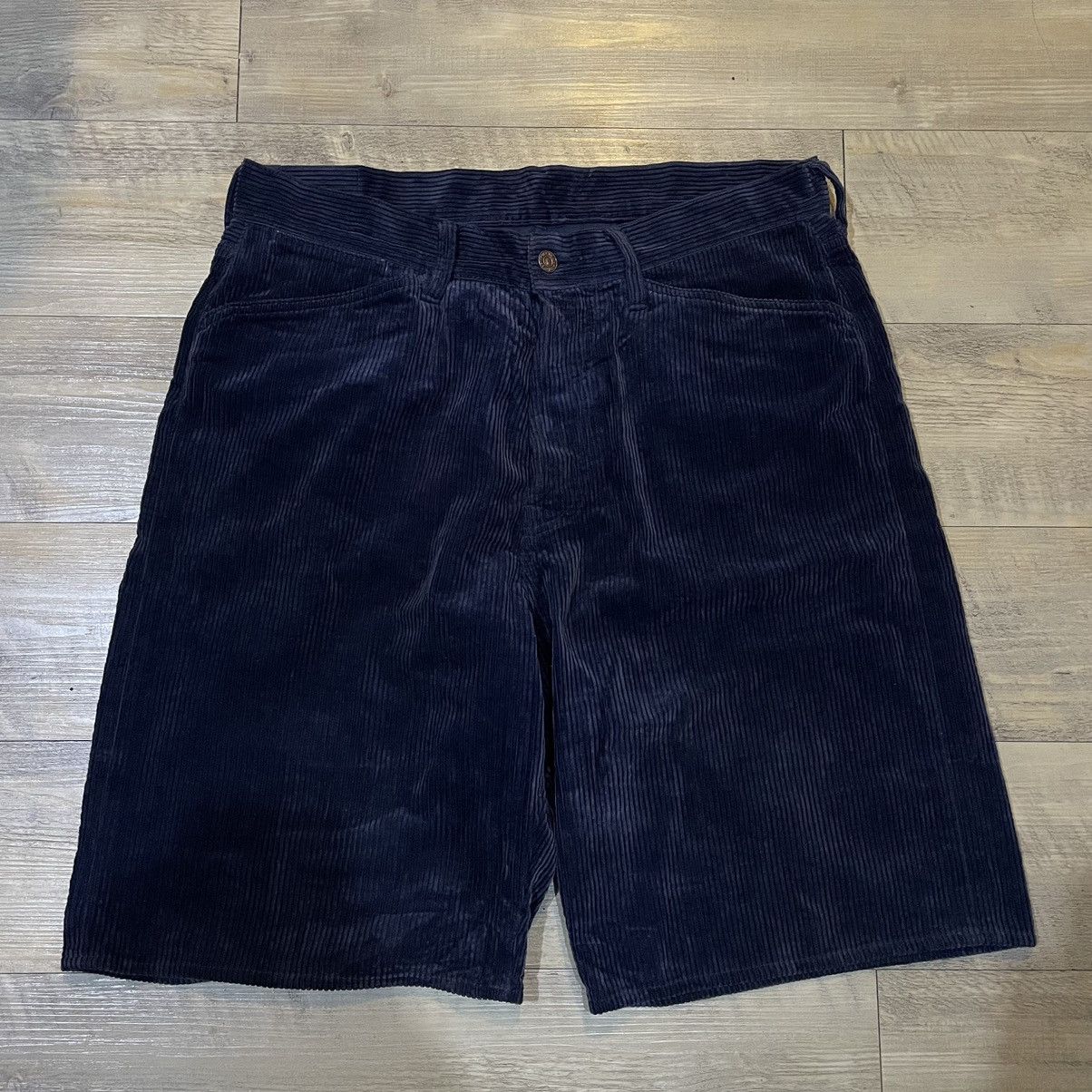 Japanese Brand Radiall corduroy short pant Size US 34 / EU 50 - 1 Thumbnail