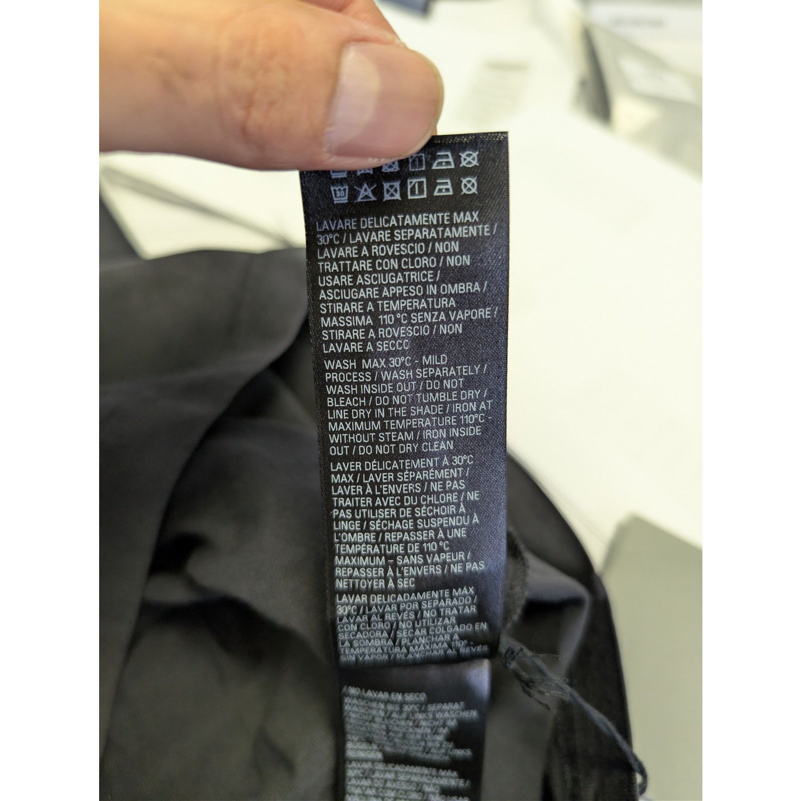 Balenciaga o1rshd1 Medium Fit 3B Sports Icon T-Shirt in Black Size US S / EU 44-46 / 1 - 17 Thumbnail