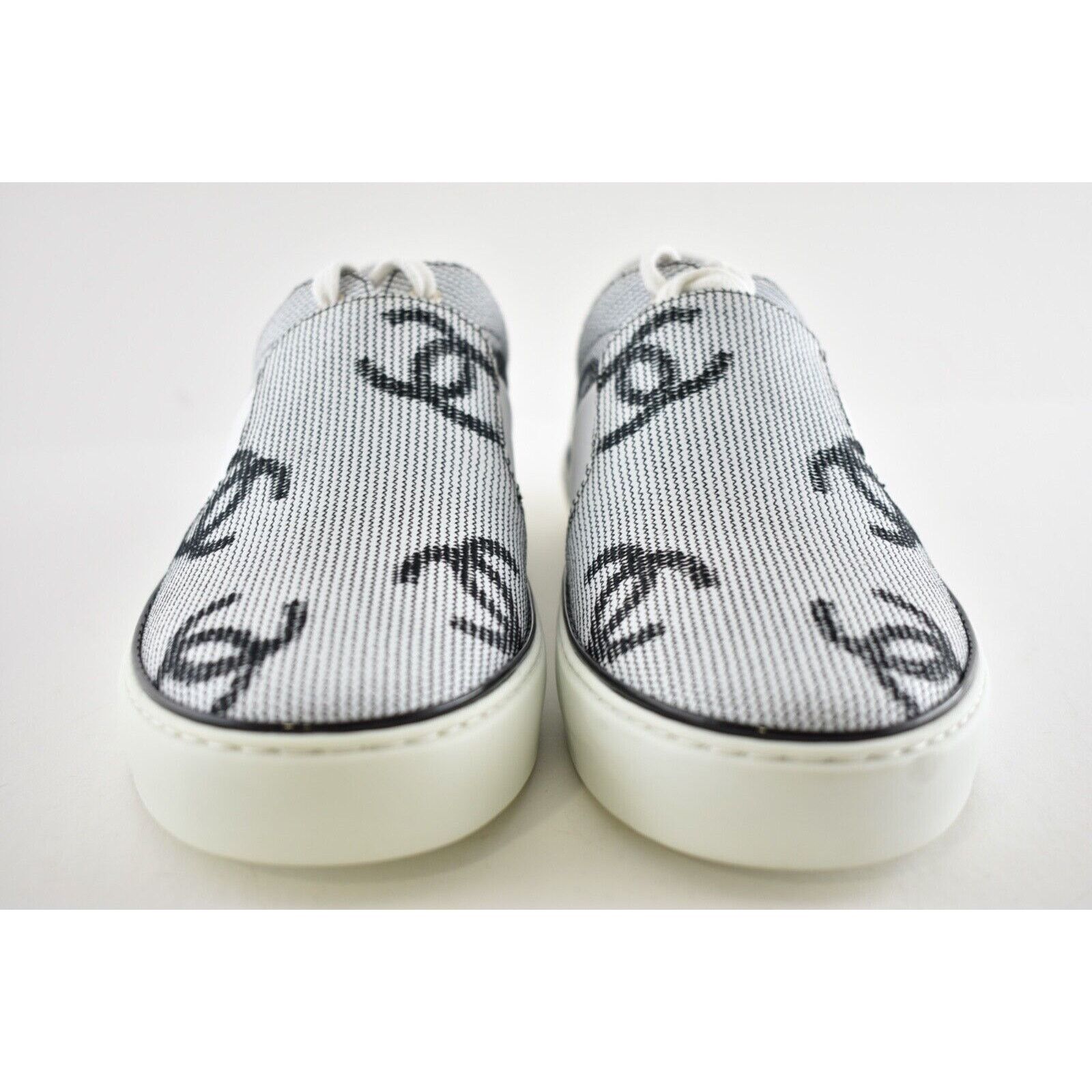 Chanel 18P CC Slip On Lace Up Tie Flat Runner Trainer Sneaker 38.5 Size US 8.5 / IT 38.5 - 5 Thumbnail