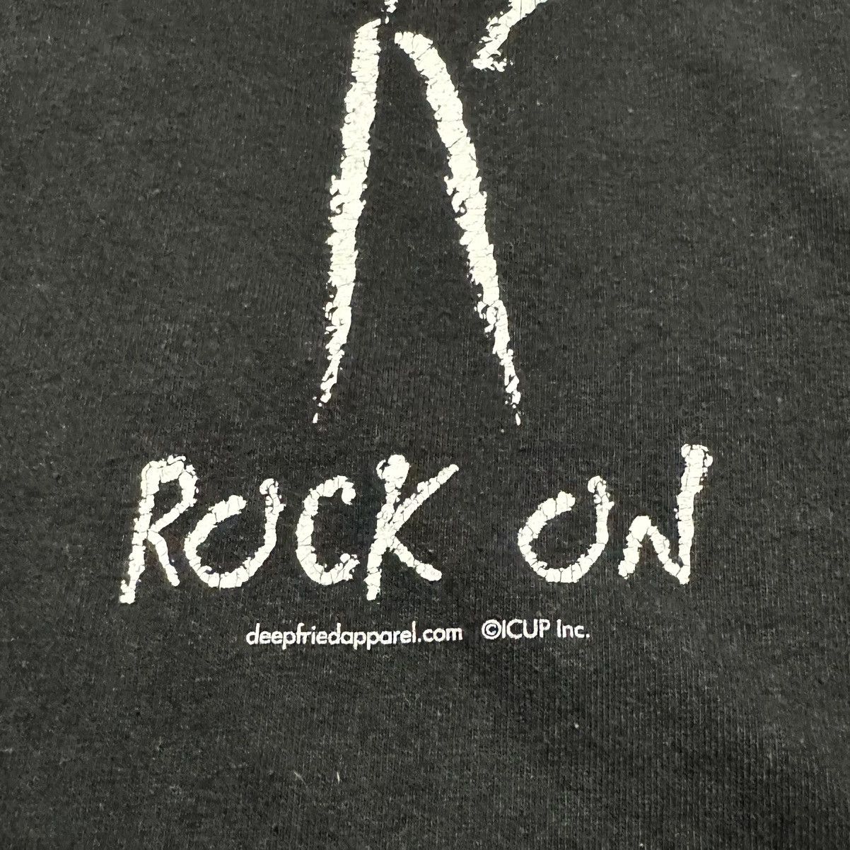 Vintage VINTAGE ROCK ON CARTOON TEE! Size US XL / EU 56 / 4 - 6 Thumbnail