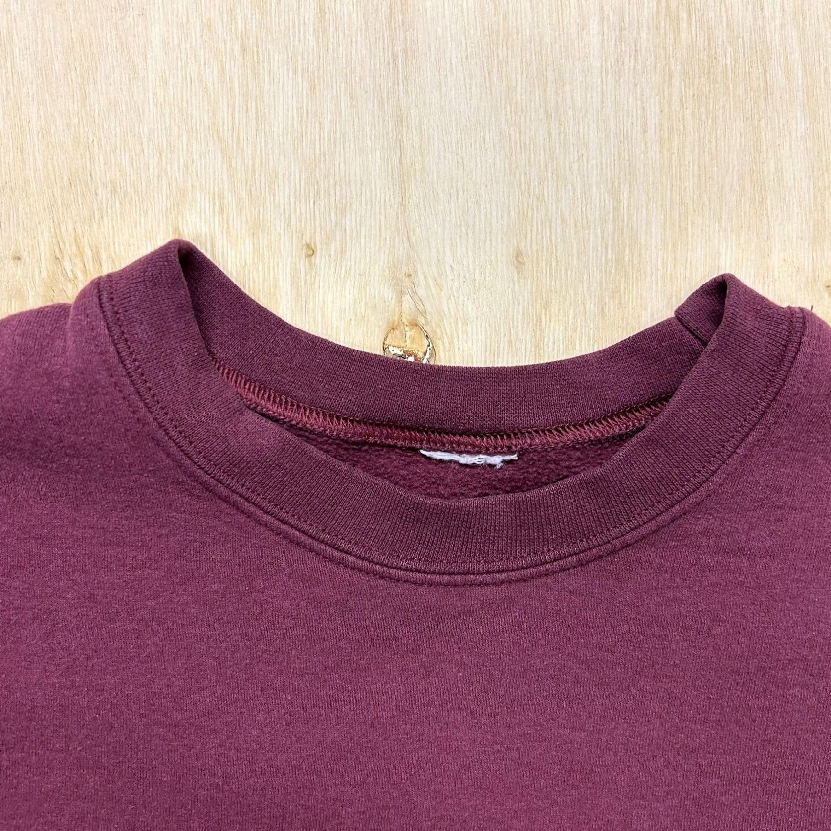 Vintage Vintage Sweatshirt Mens Large Purple Fleece Crewneck Pullover Solid Casual Blank Size US L / EU 52-54 / 3 - 2 Thumbnail