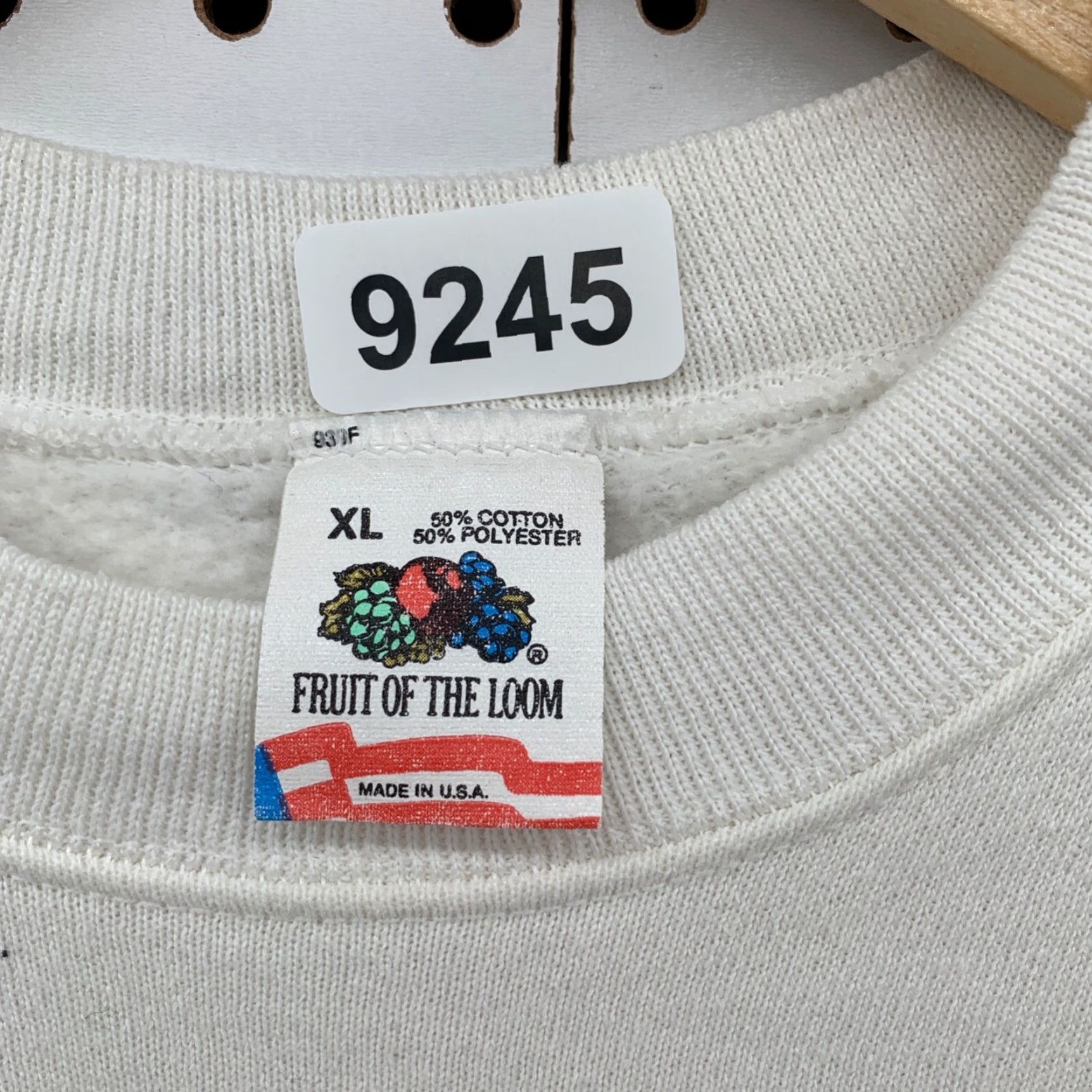 Fruit Of The Loom VINTAGE 1980s Desert Storm Crewneck Sweatshirt Men Large White USA Flag Logo 90s American Army Military Size US L / EU 52-54 / 3 - 5 Thumbnail
