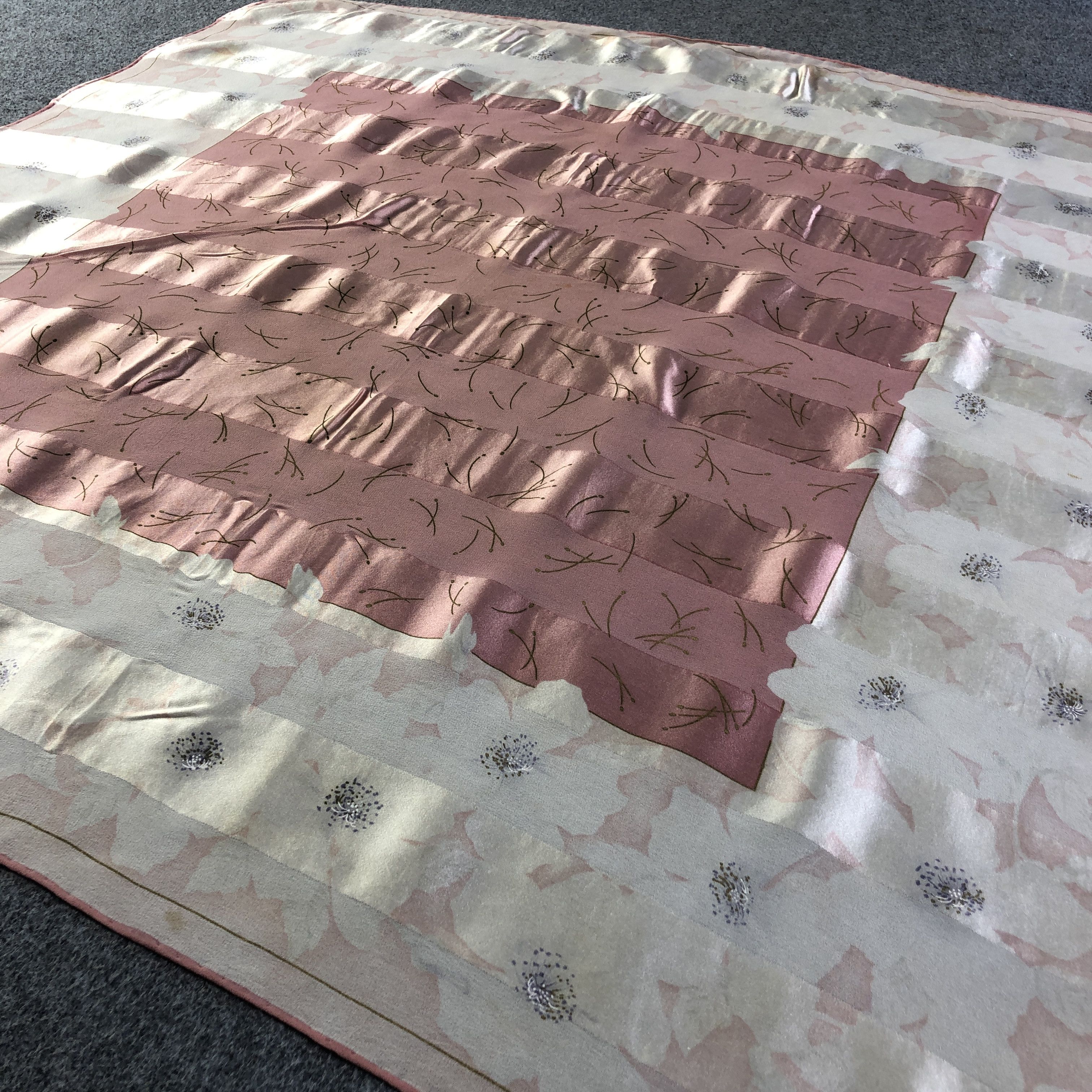 Japanese Brand Jun Ashida Floral Hand Rolled Silk Scarf M1004 Size ONE SIZE - 3 Thumbnail