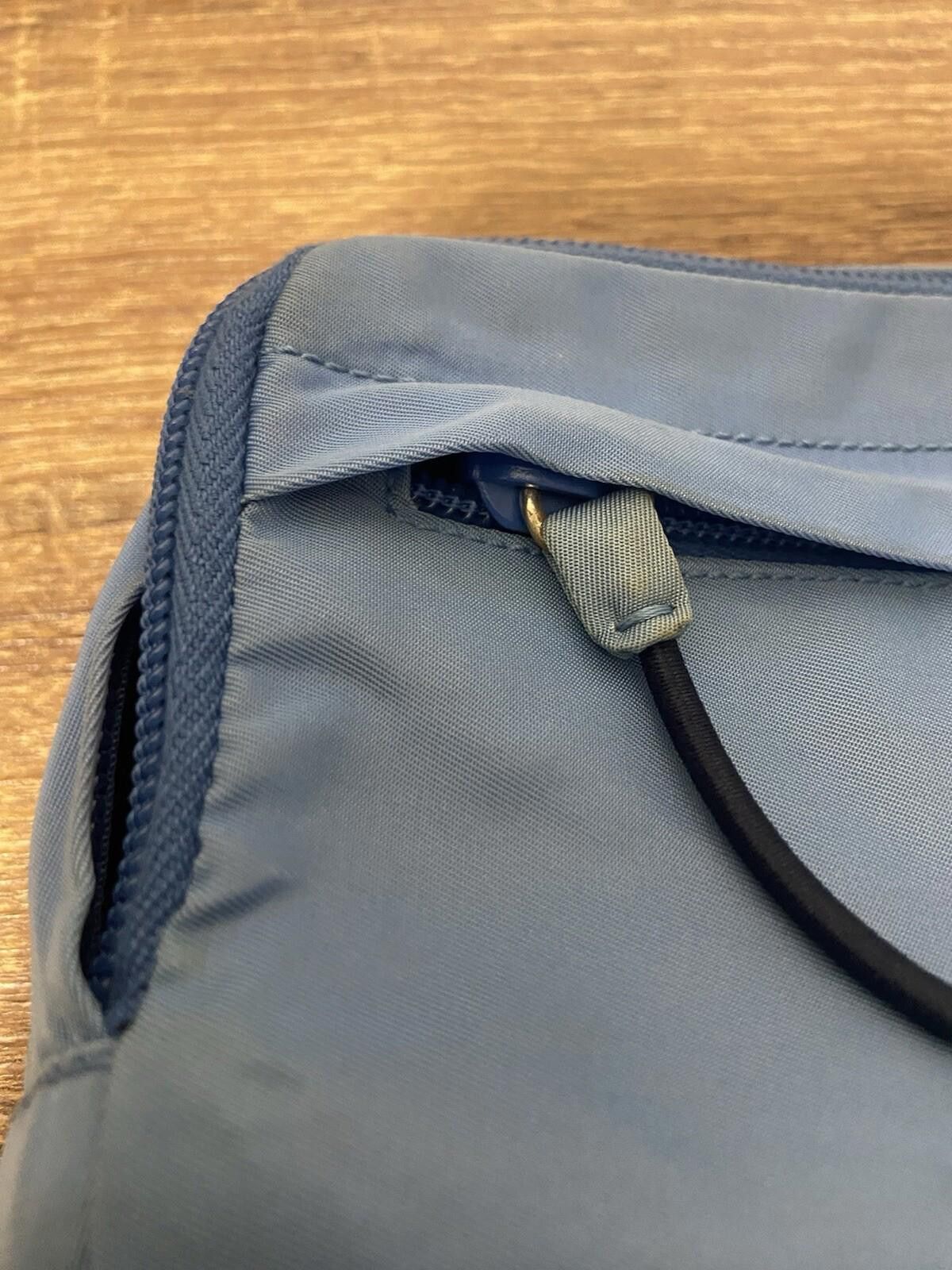 Prada Prada blue nylon logo-lined clutch pouch bag w strap, good* Size ONE SIZE - 5 Thumbnail