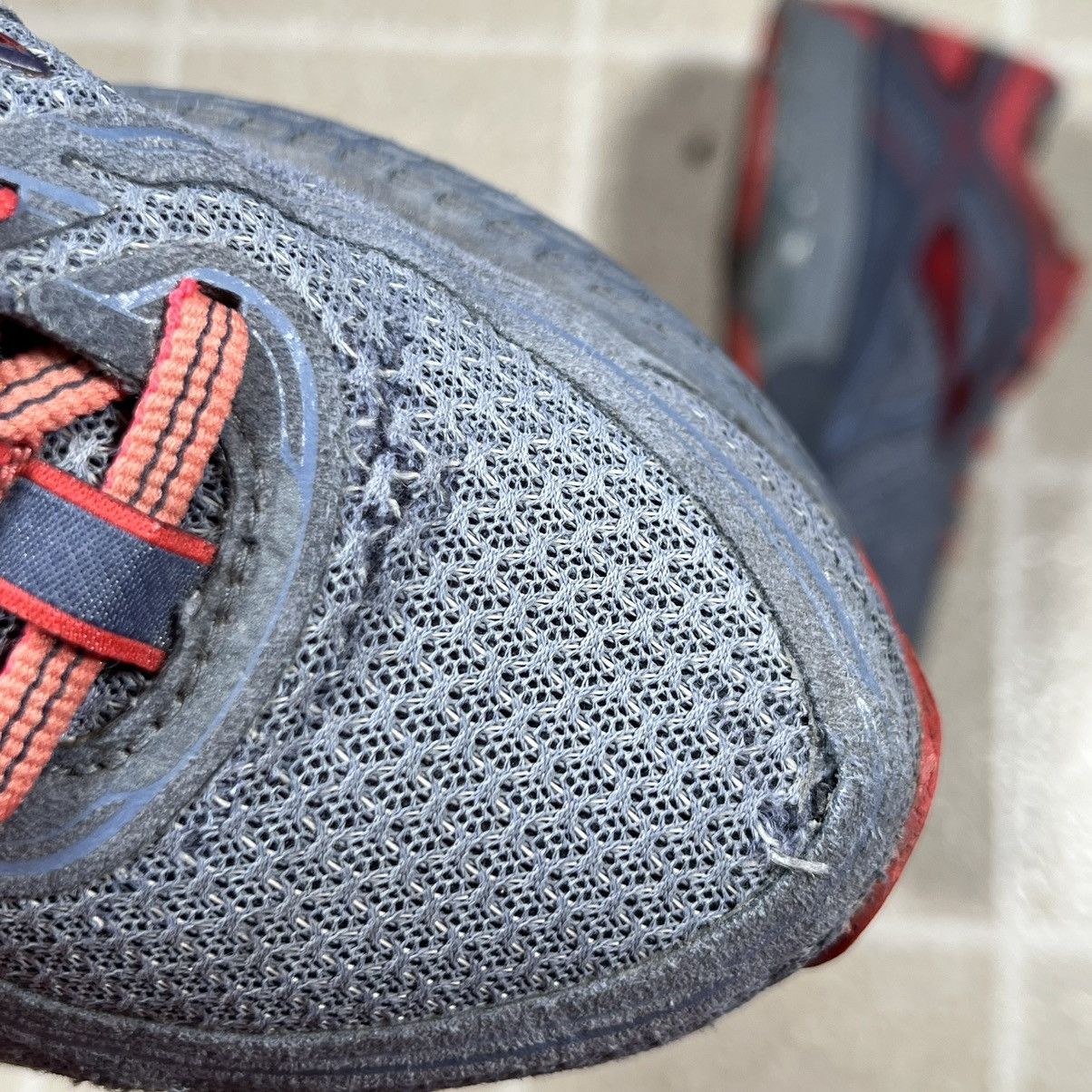 Brooks Brooks Adrenaline ASR 13 Running Shoes Sneakers Grey Coral Size US 8 / IT 38 - 8 Thumbnail