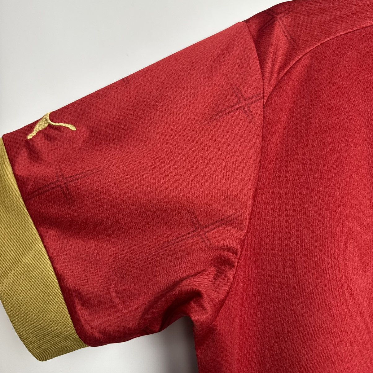 Puma SERBIA 2022 2023 HOME FOOTBALL SOCCER JERSEY #18 VLAHOVIC Size US M / EU 48-50 / 2 - 23 Thumbnail