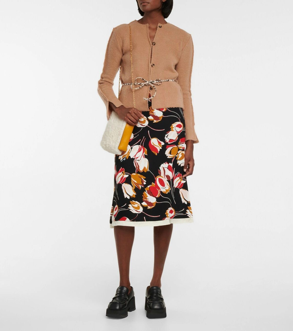 Marni o1y1125 Cardigan in Camel Size M / US 6-8 / IT 42-44 - 6 Thumbnail