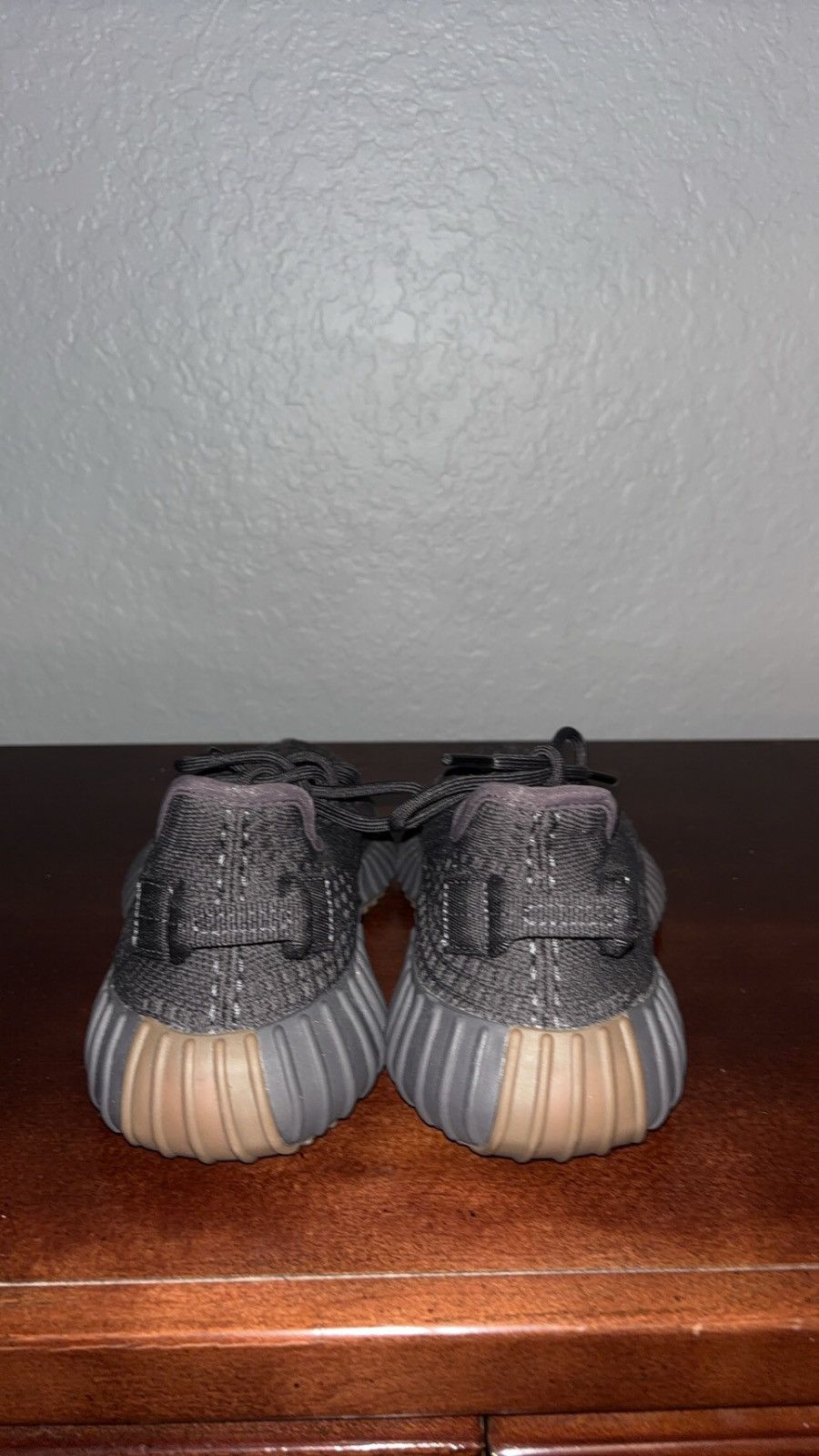 Yeezy Yeezy Boost 350 V2 Size US 5.5 / EU 38 - 4 Thumbnail