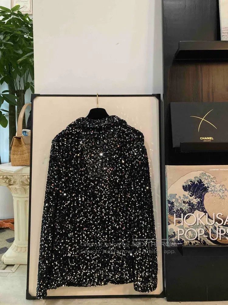 Chanel Chanel Black sequined lapel cardigan jacket Size XS / US 0-2 / IT 36-38 - 2 Thumbnail