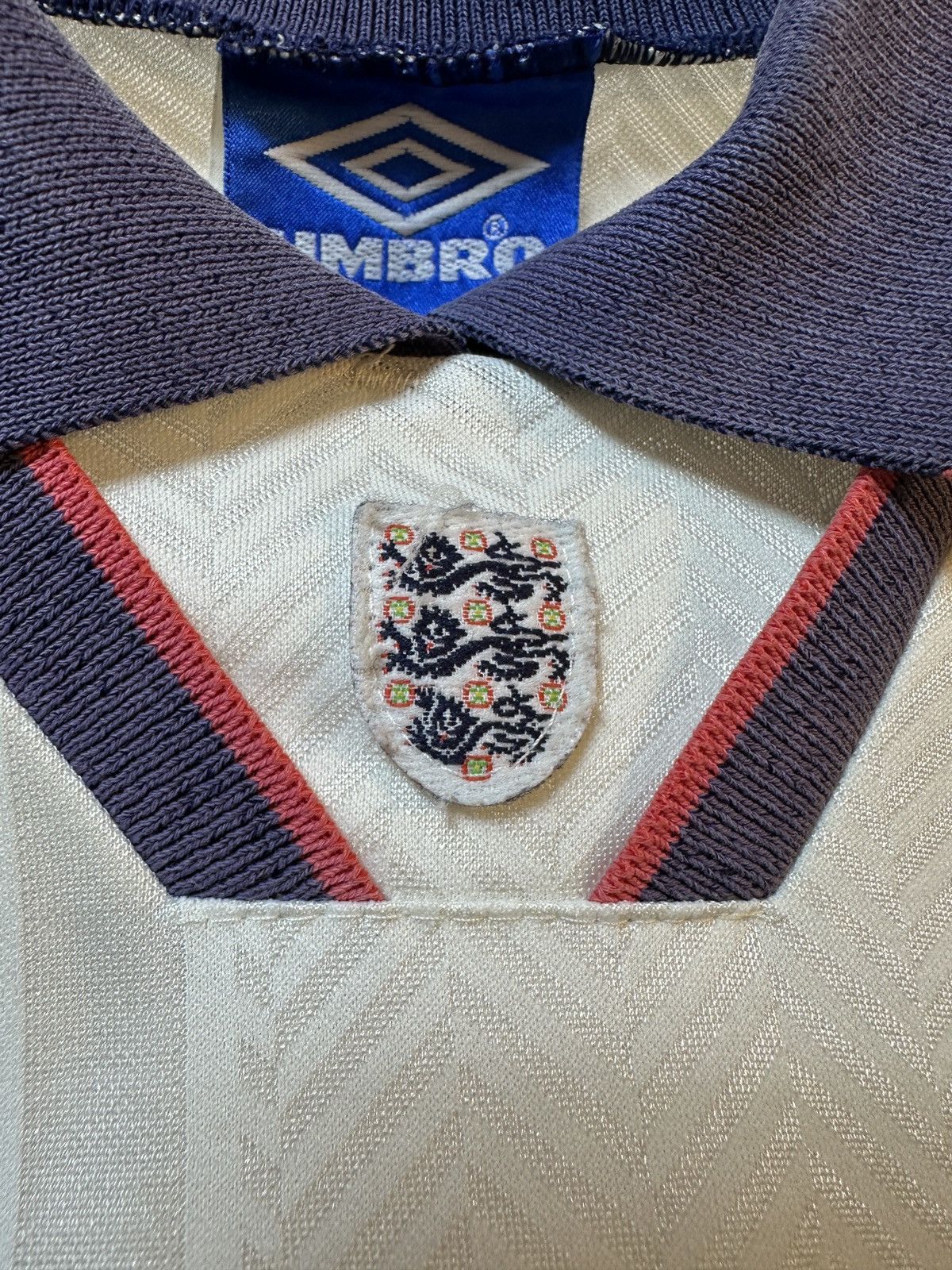 Umbro Vintage 1994 England Home Kit Size US L / EU 52-54 / 3 - 7 Thumbnail