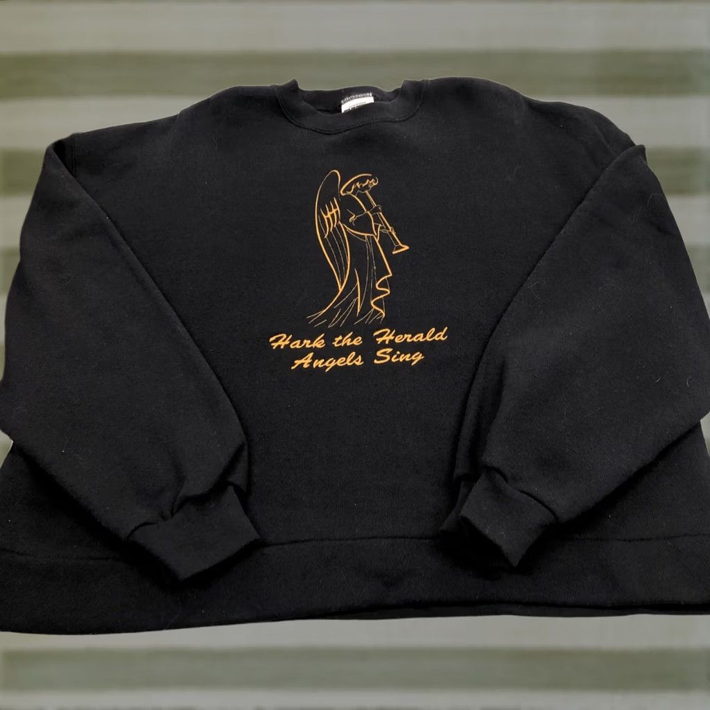 Tultex Vintage 90s Hark the Herald Christmas Sweatshirt Black Gold XL Stitched Tultex Graphic Print Pullover Long Sleeve Crew Neck Sweater Size US XL / EU 56 / 4 - 1 Thumbnail