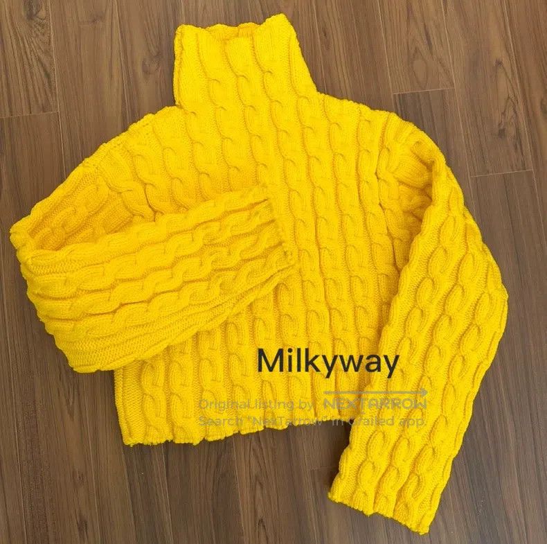 Balenciaga Balenciaga Short Cable Knit Sweater XS Yellow Size XS / US 0-2 / IT 36-38 - 3 Thumbnail