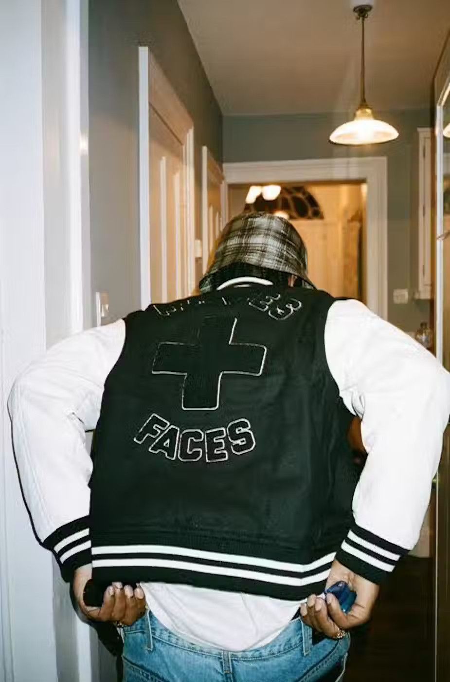 Places + Faces 💚 2021 Places + Faces Team Varsity Jacket Black Large Size US L / EU 52-54 / 3 - 5 Thumbnail