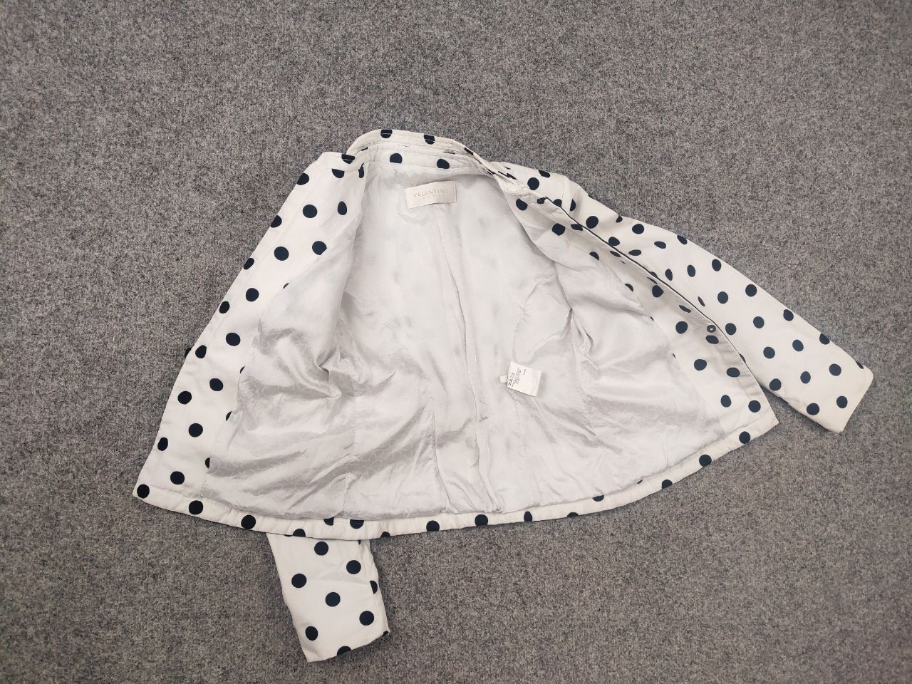 Valentino Valentino Roman Vintage Blazer jacket white black polka dots Size M / US 6-8 / IT 42-44 - 18 Thumbnail